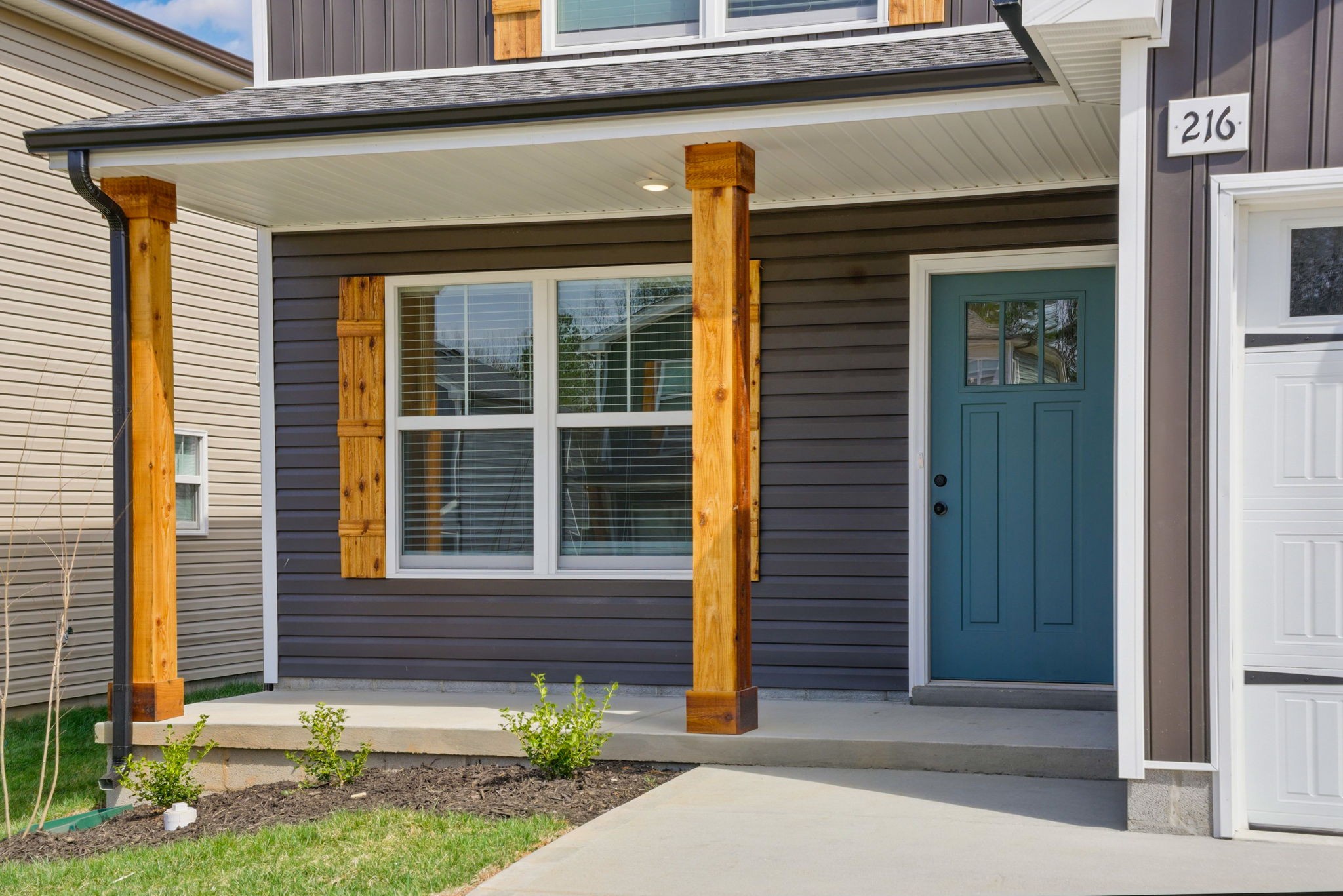 Clarksville, Tennessee 37043, United States, 3 Bedrooms Bedrooms, ,3 BathroomsBathrooms,Residential,Pending,10649