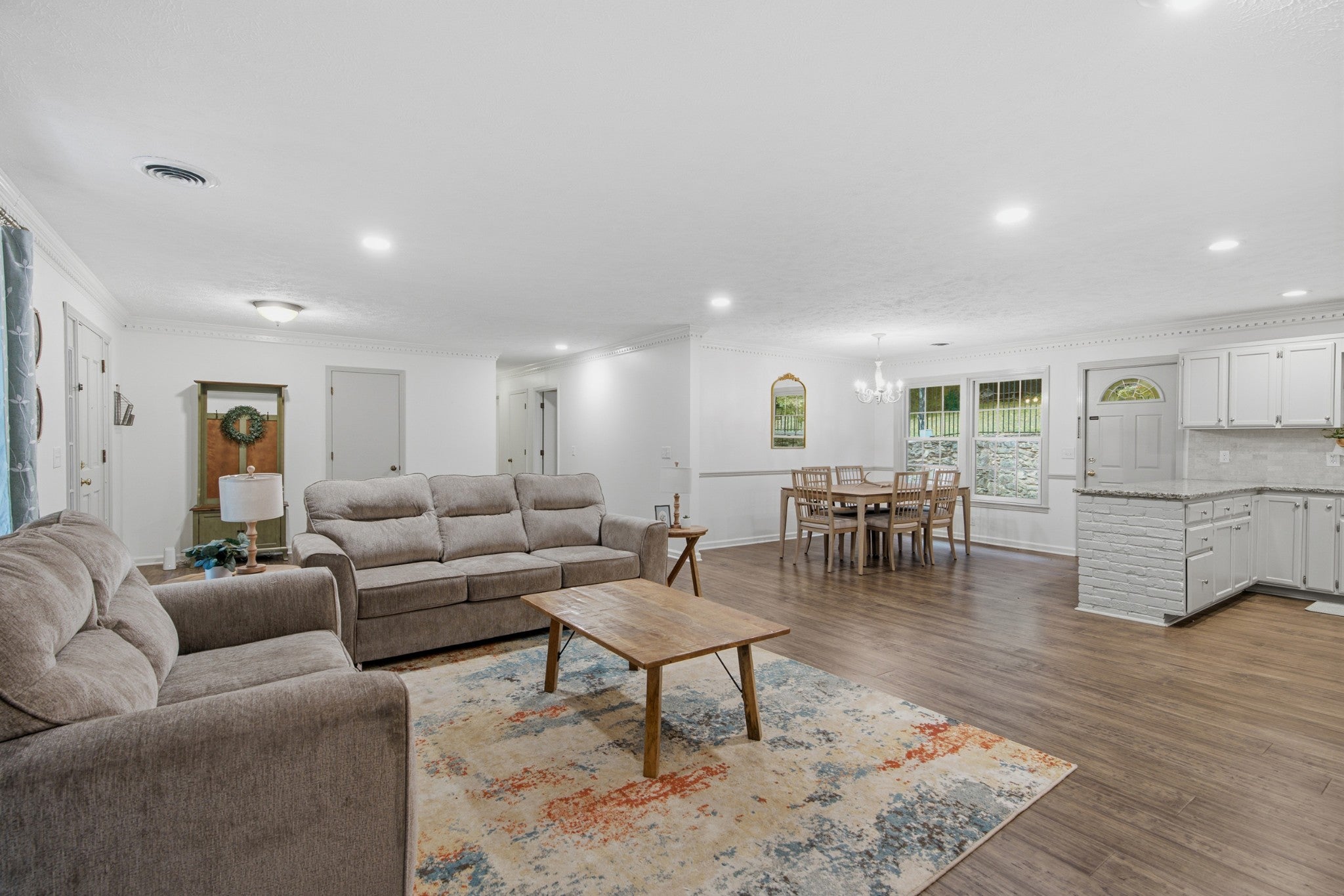113 Birchwood Ct