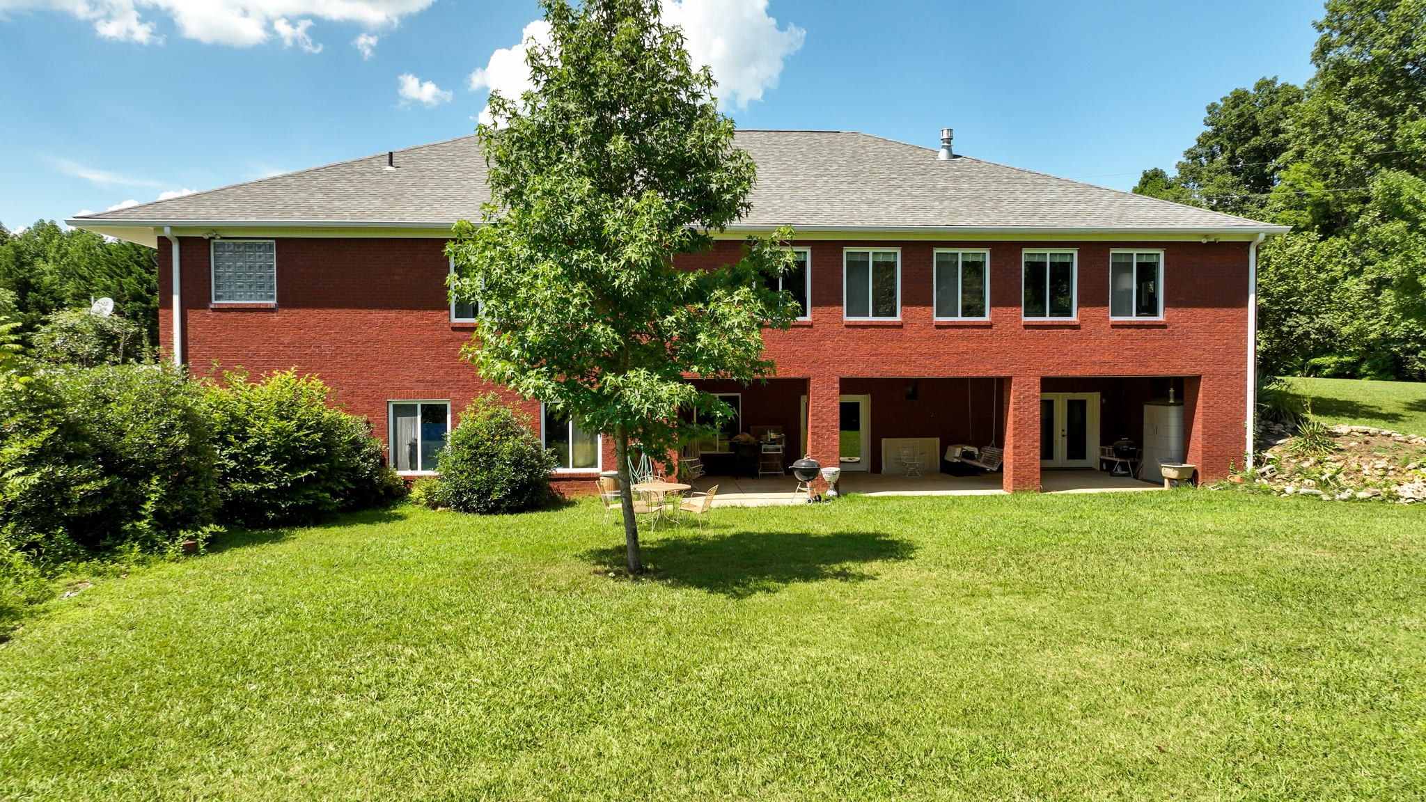 560 Lake Haven Dr