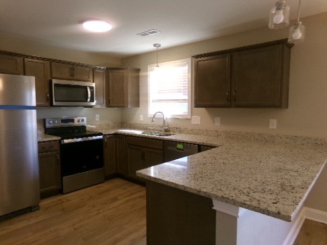 873 Macon Ln