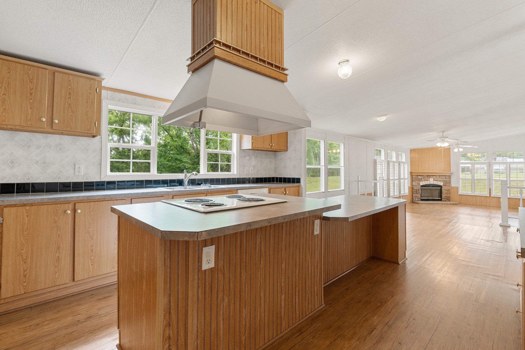 8 Dr James Fisher Cir