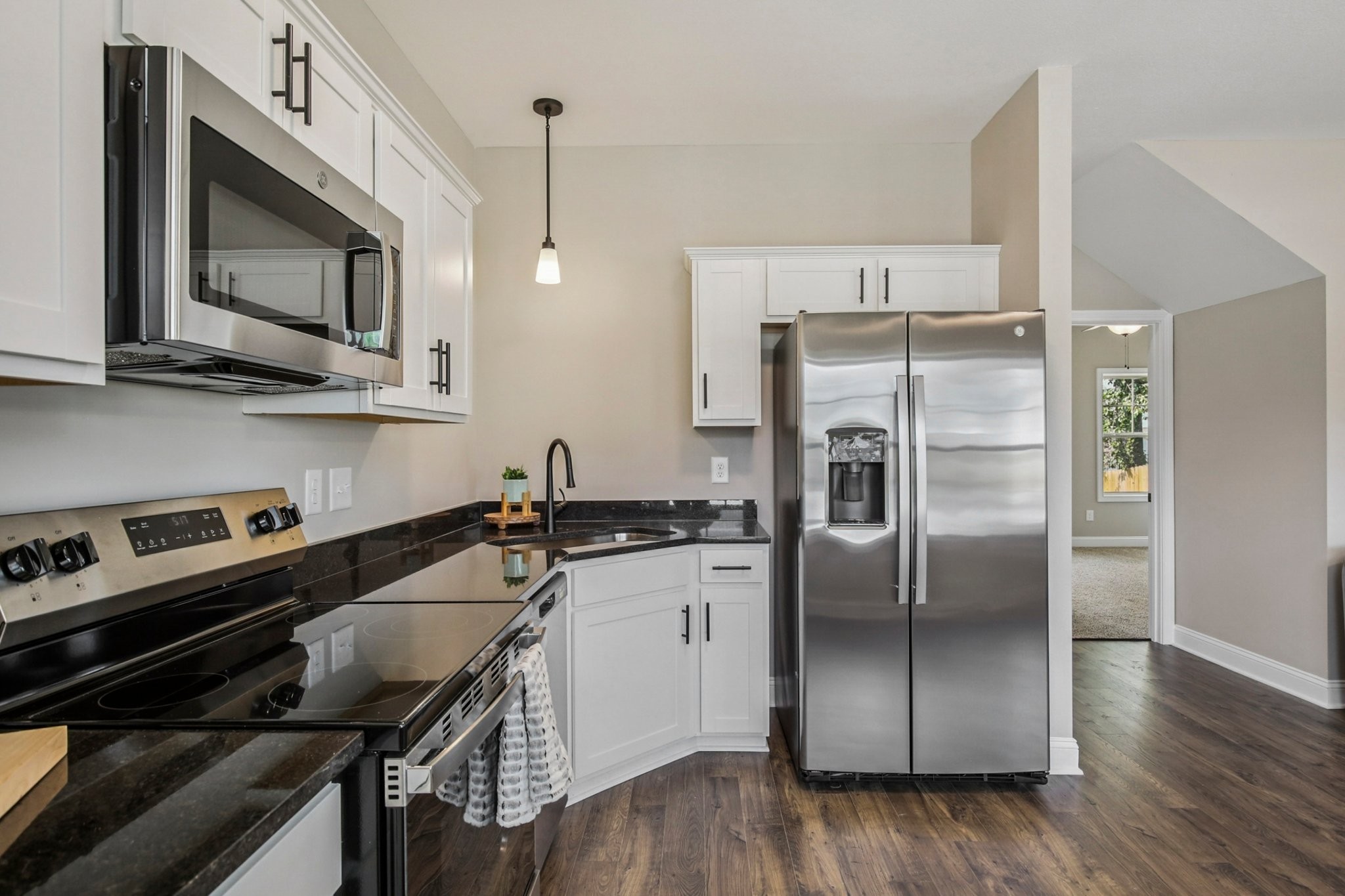 Clarksville, Tennessee 37042, United States, 3 Bedrooms Bedrooms, ,3 BathroomsBathrooms,Residential,Active,45868