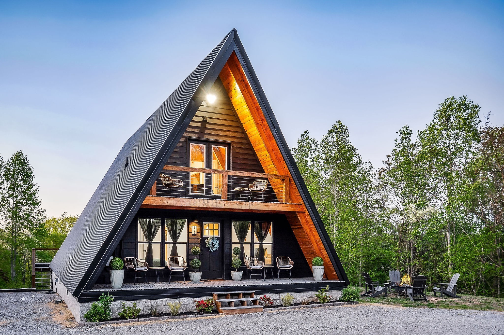 825 Hunters Landing Ln