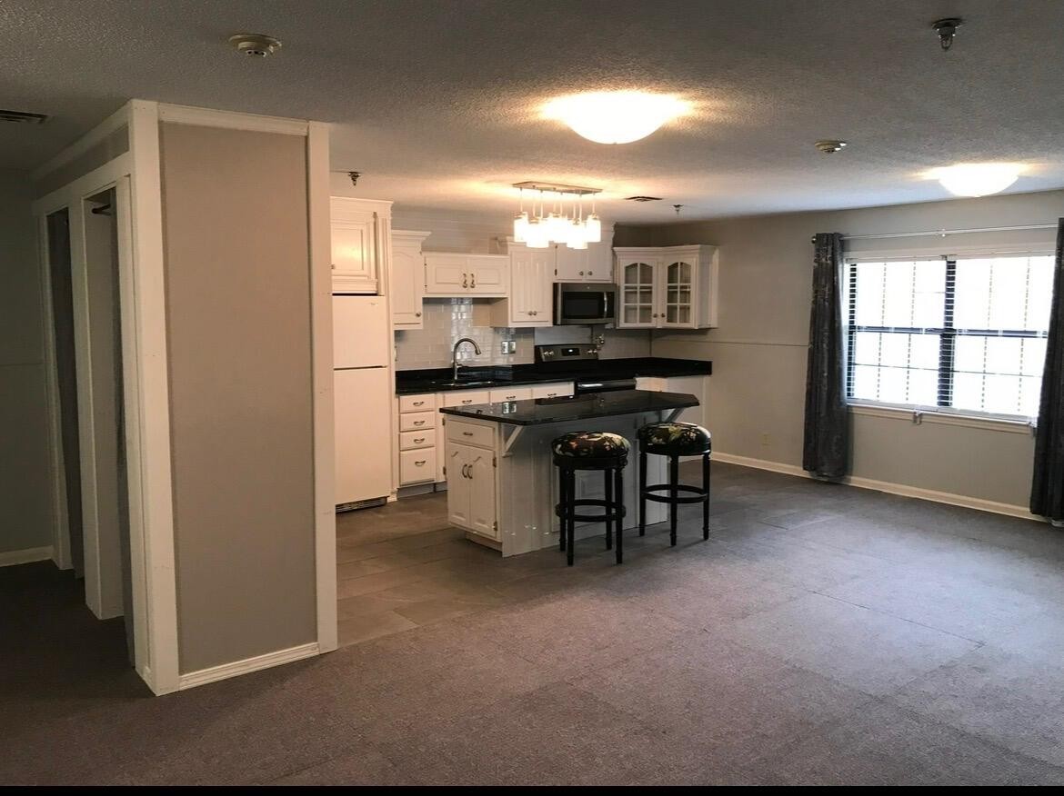 916 Glenwood Drive