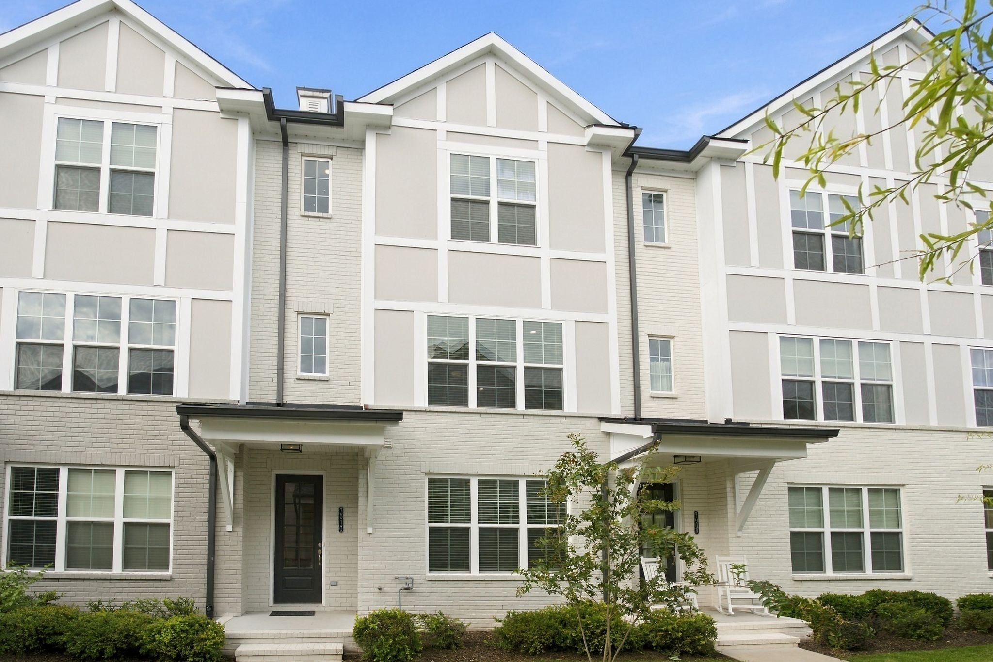7010 Westside Cir