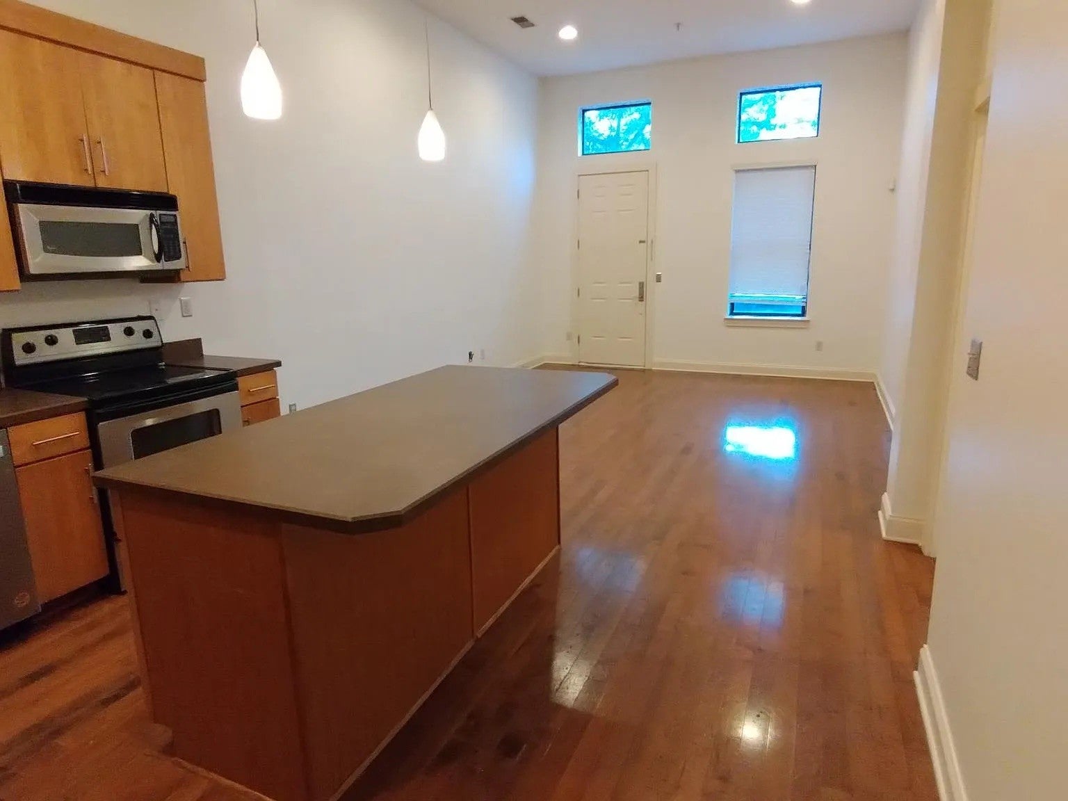 760 Wedgewood Park 103