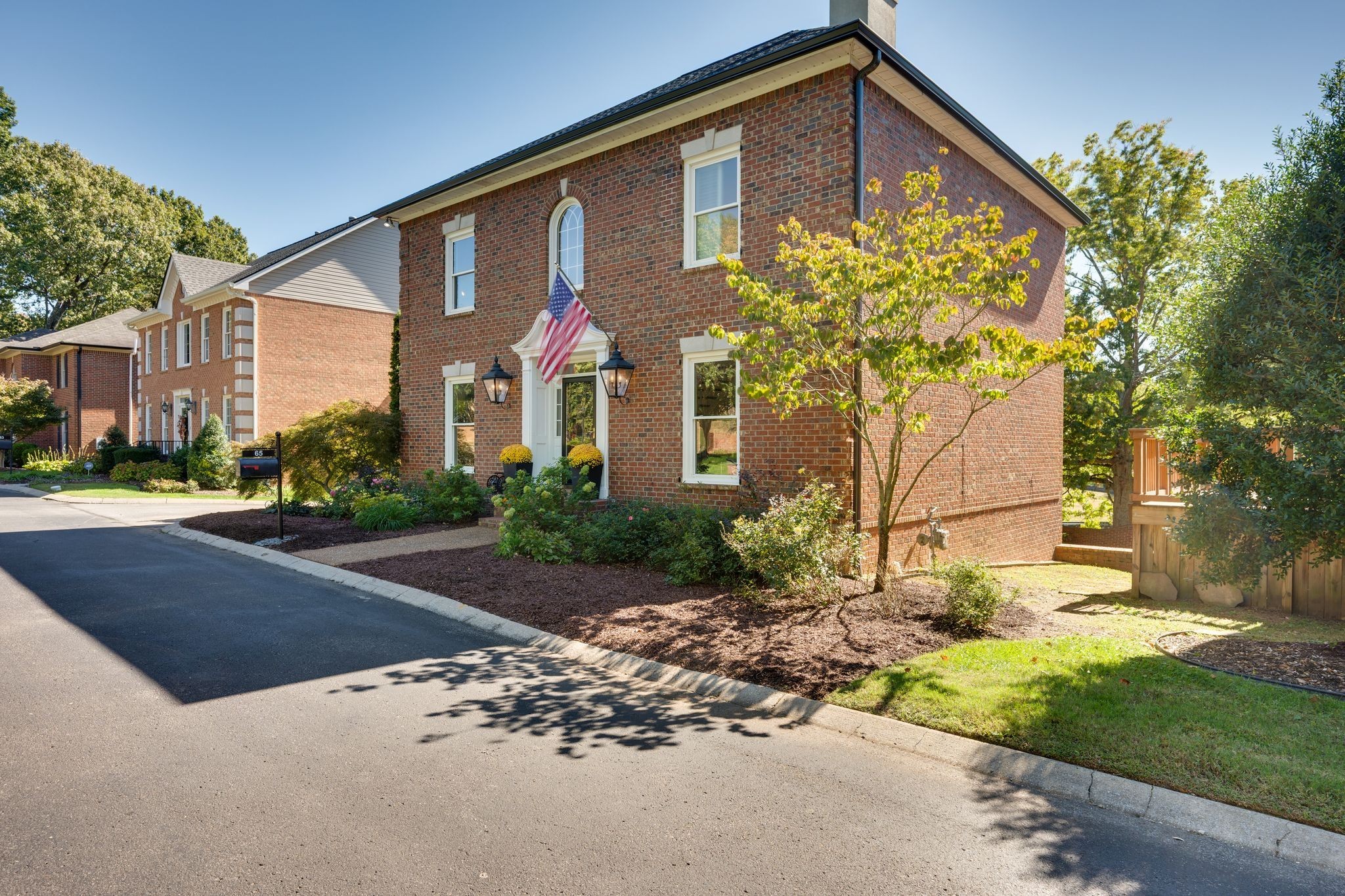 65 Ravenwood Hills Cir