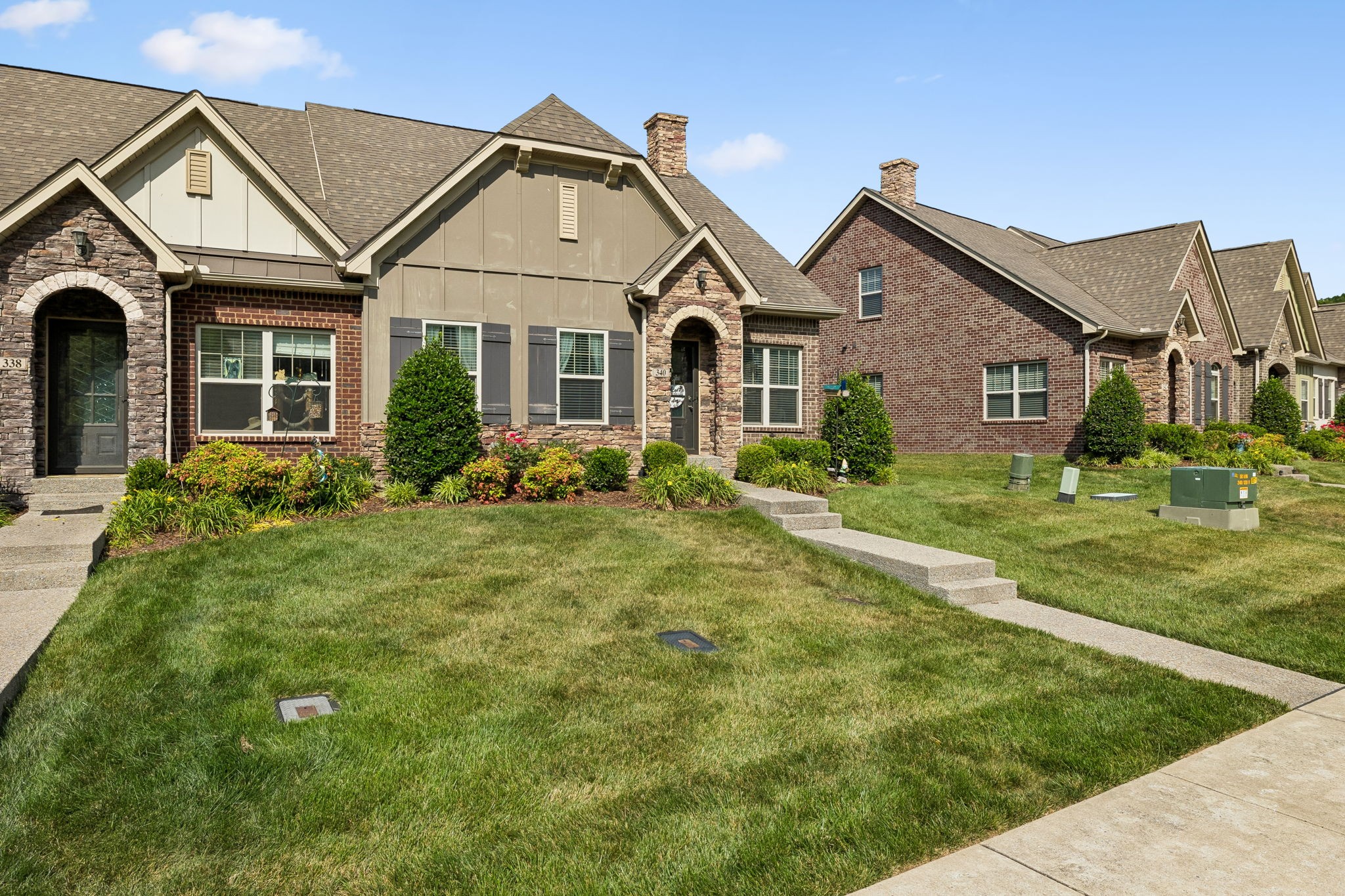 340 Carellton Dr