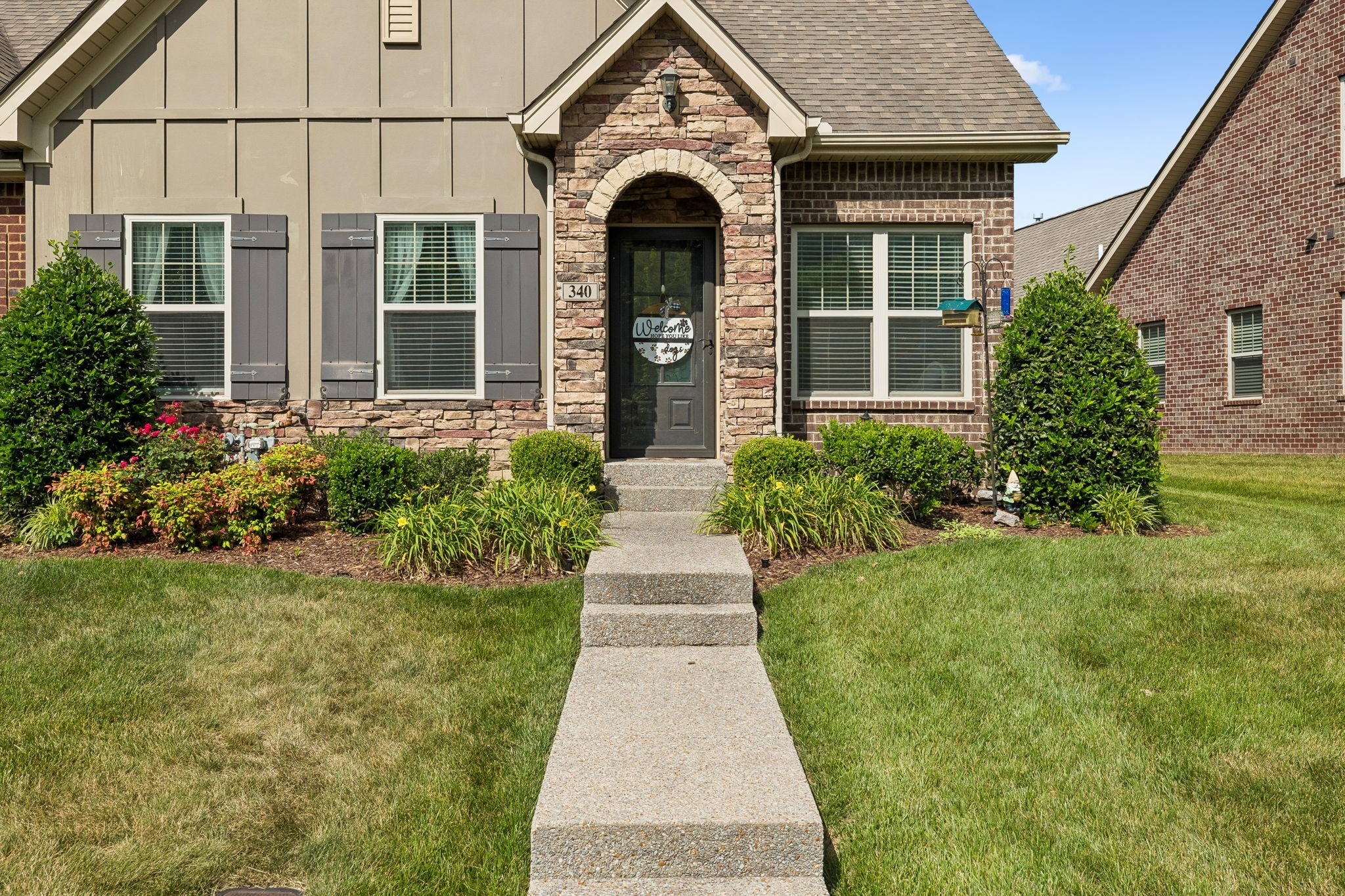 340 Carellton Dr