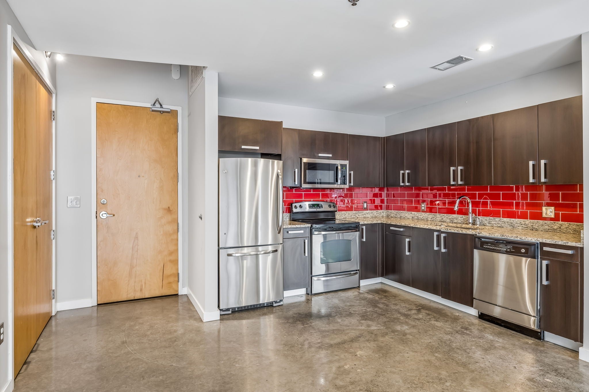 600 12th Ave S 635