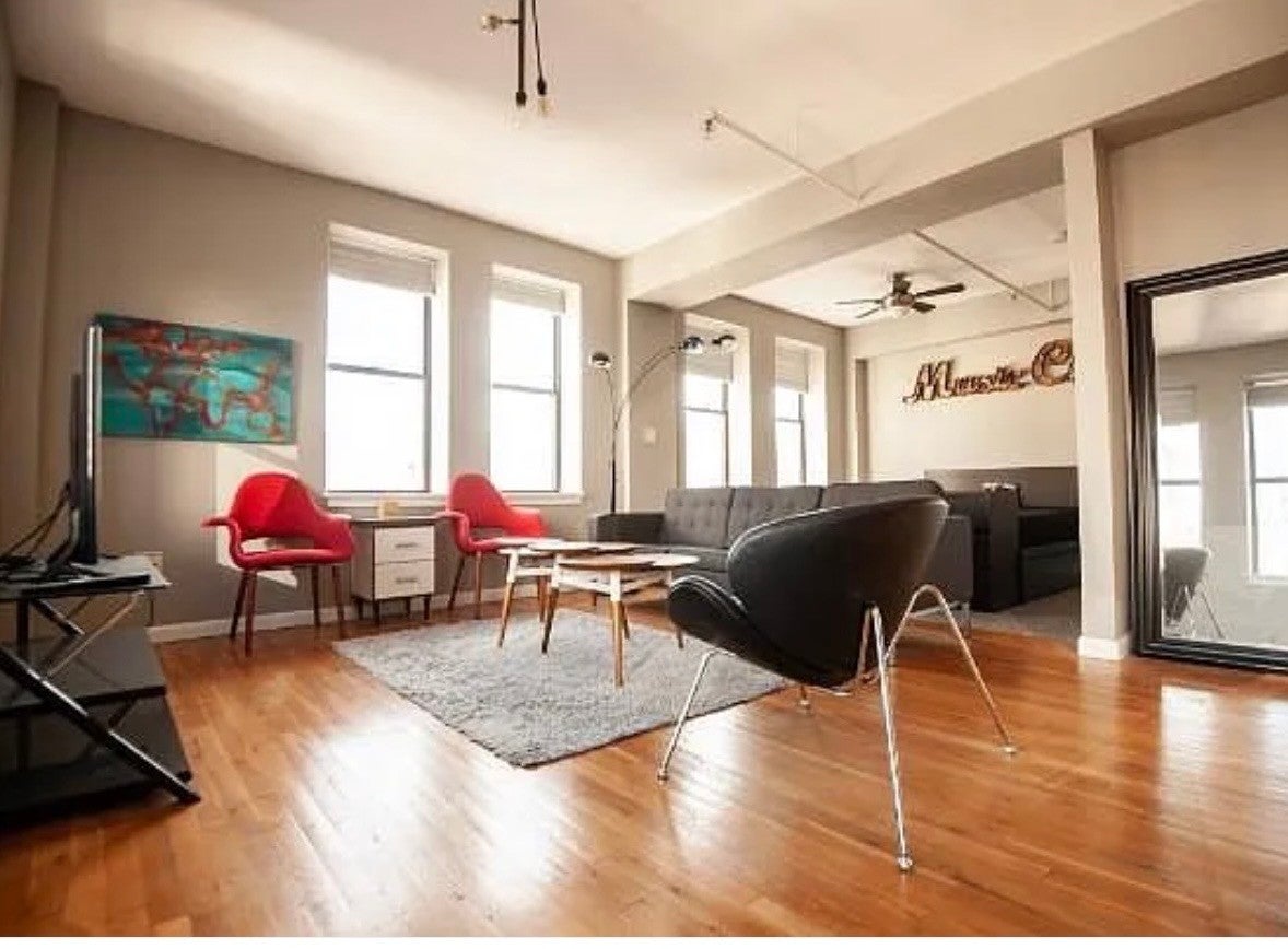 1-bed condo for sale in Nashville, TN 37203, 700 Church St 902 700 Church St 902, Nashville TN 37203 1-bed condo, photo 4 of 12