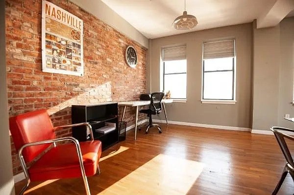 1-bed condo for sale in Nashville, TN 37203, 700 Church St 902 700 Church St 902, Nashville TN 37203 1-bed condo, photo 3 of 12