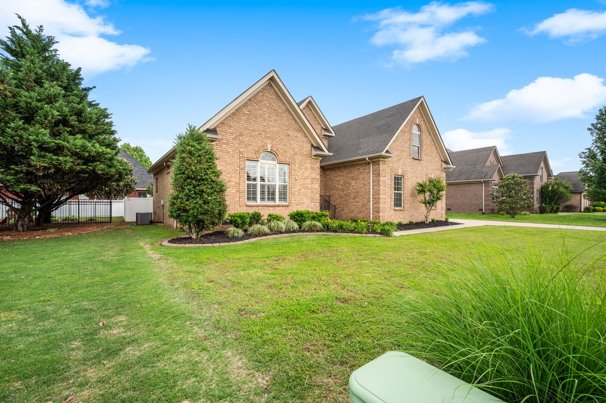 3358 Shady Forest Dr