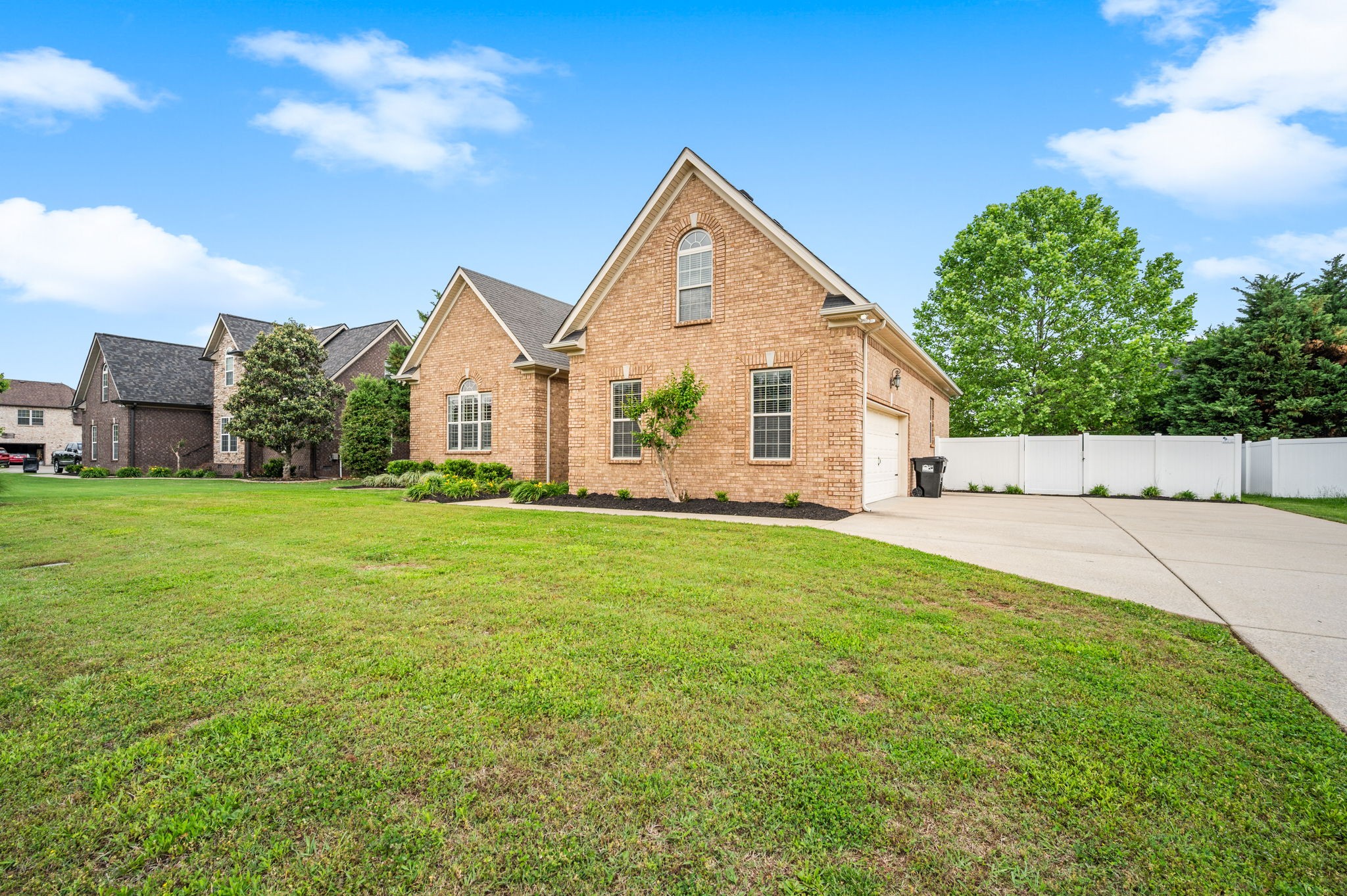 3358 Shady Forest Dr