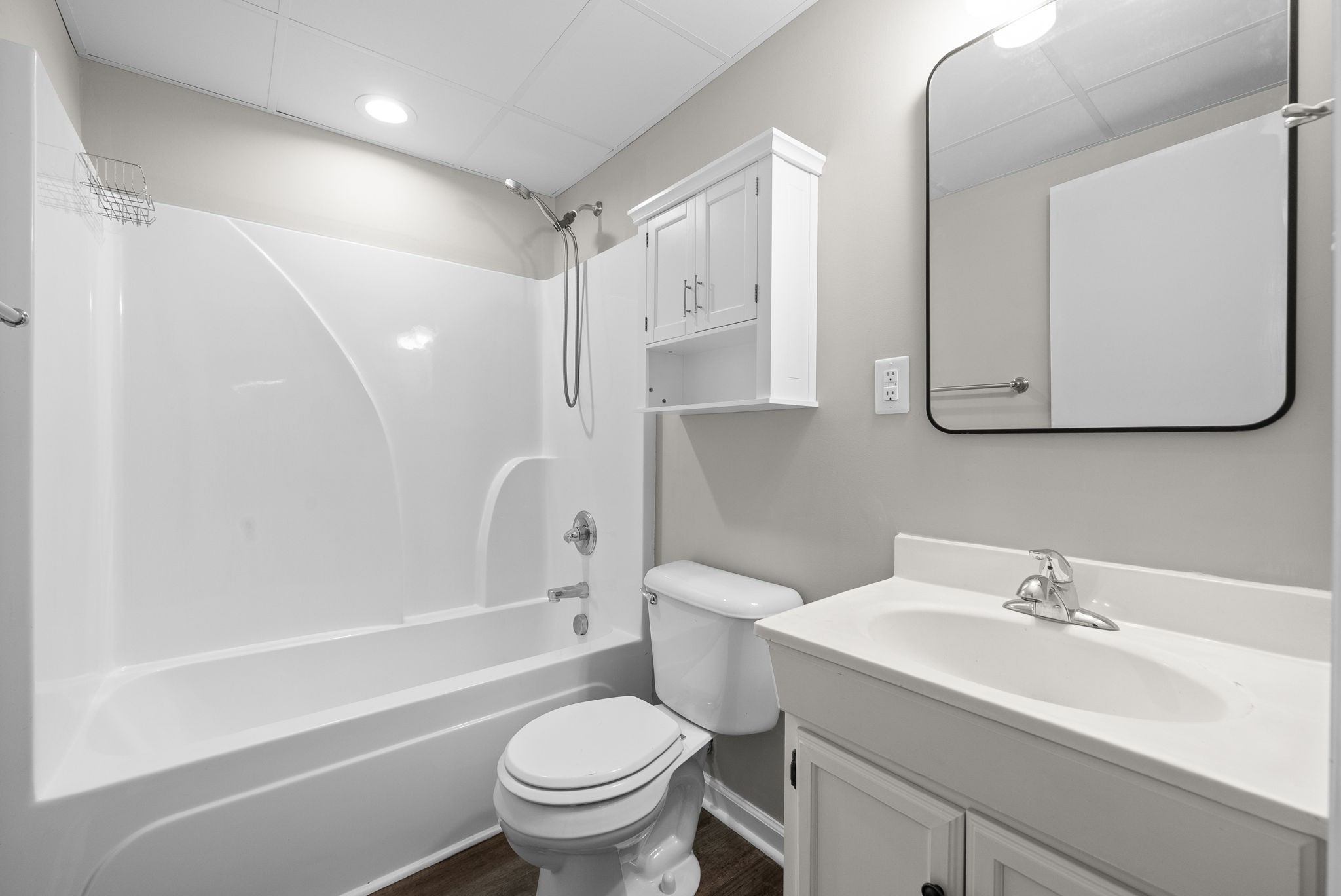 Clarksville, Tennessee 37043, United States, 3 Bedrooms Bedrooms, ,3 BathroomsBathrooms,Residential,Active,186957