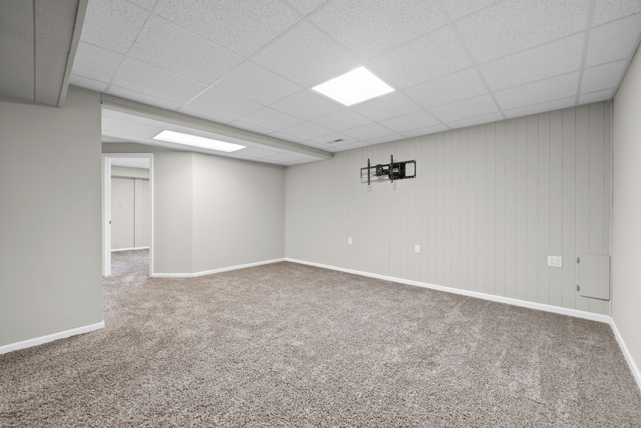 Clarksville, Tennessee 37043, United States, 3 Bedrooms Bedrooms, ,3 BathroomsBathrooms,Residential,Active,186957