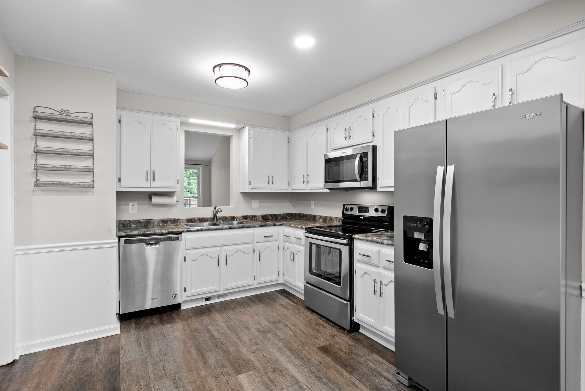 Clarksville, Tennessee 37043, United States, 3 Bedrooms Bedrooms, ,3 BathroomsBathrooms,Residential,Active,186957