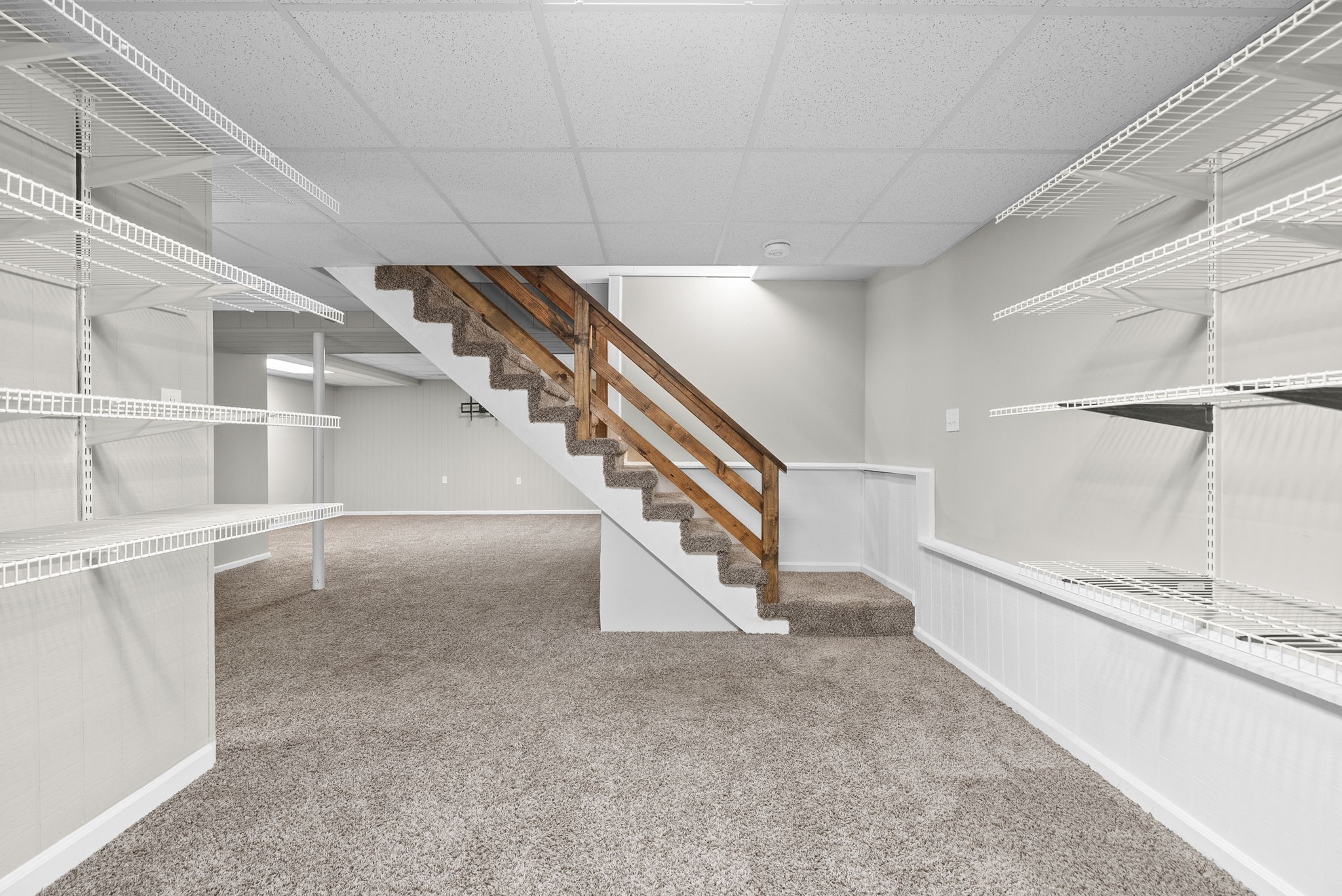 Clarksville, Tennessee 37043, United States, 3 Bedrooms Bedrooms, ,3 BathroomsBathrooms,Residential,Active,186957