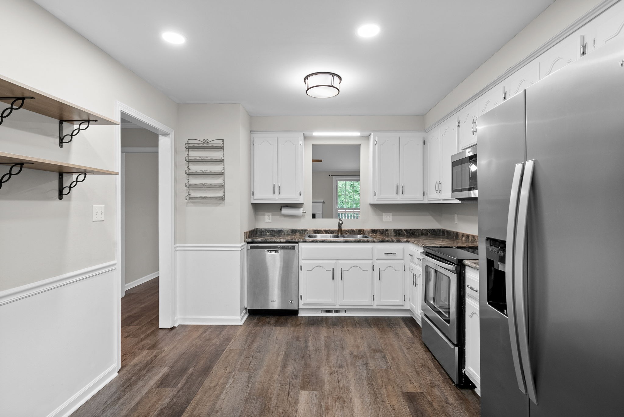 Clarksville, Tennessee 37043, United States, 3 Bedrooms Bedrooms, ,3 BathroomsBathrooms,Residential,Active,186957