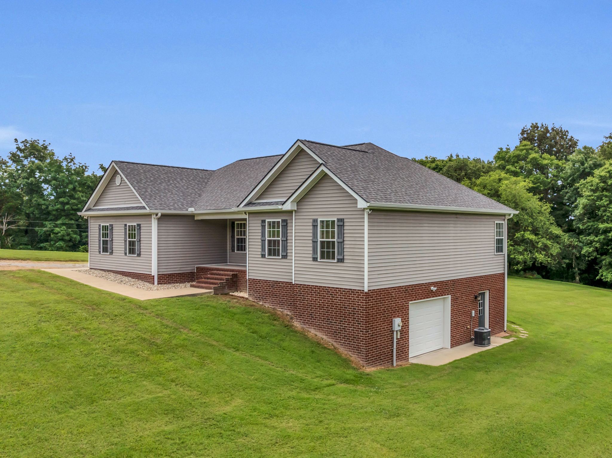 1350 Old County House Rd