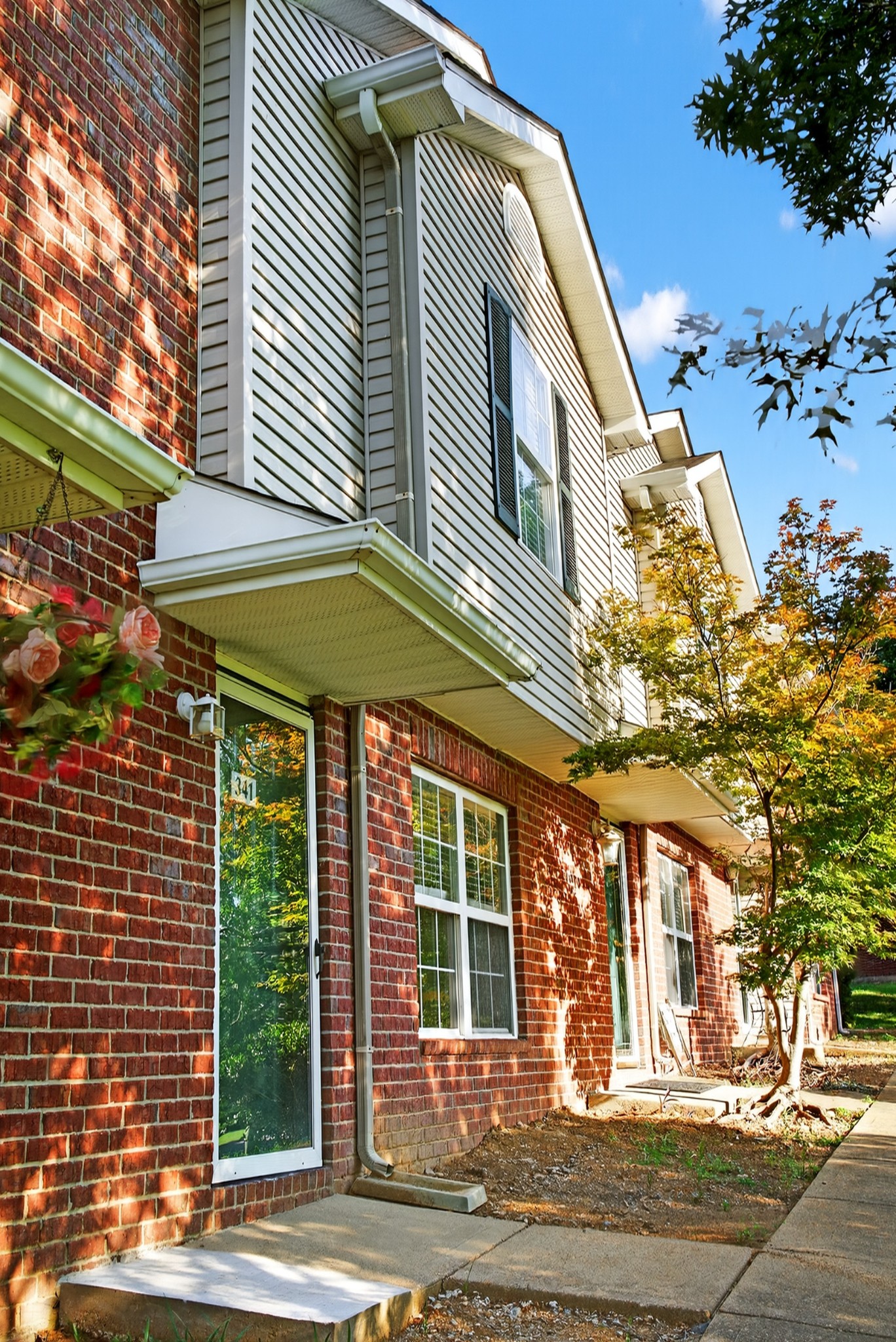 341 Bonita Pkwy