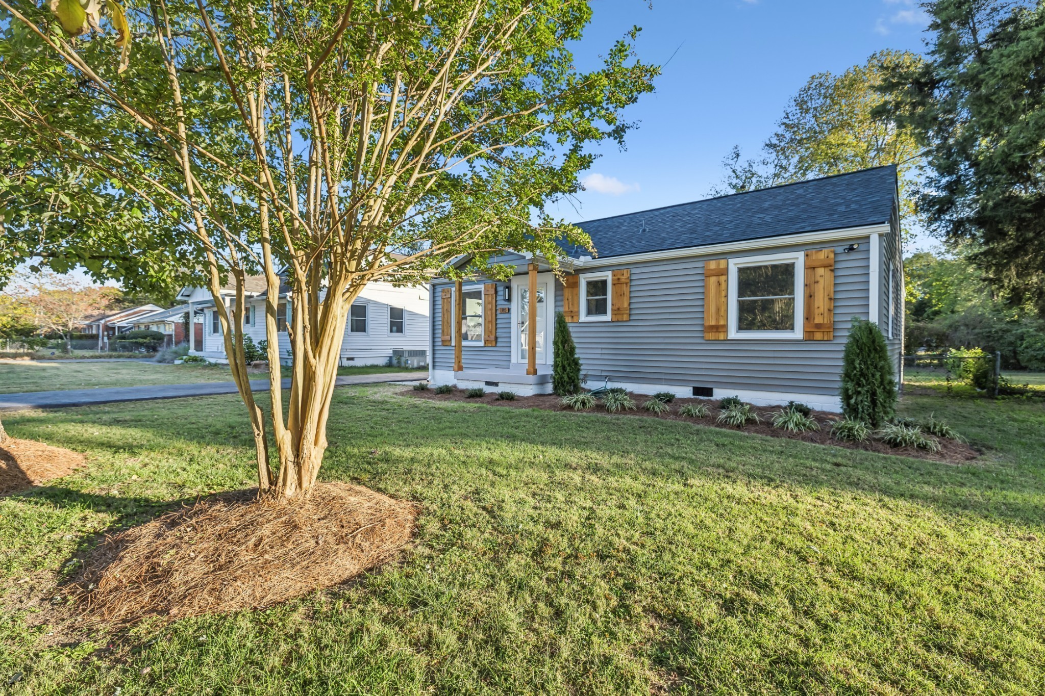 185 Woodson Ln