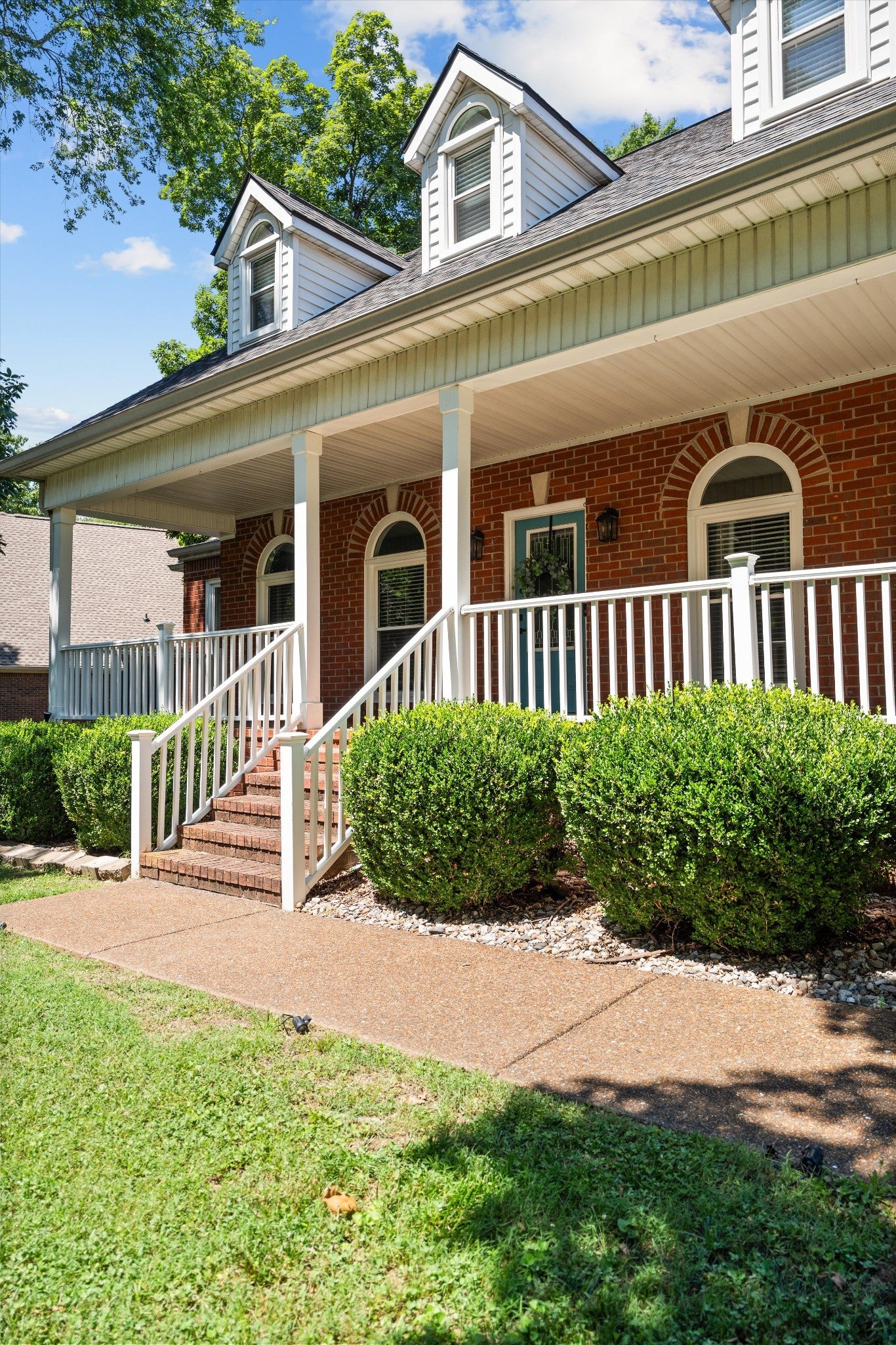 104 Oak Hill Dr