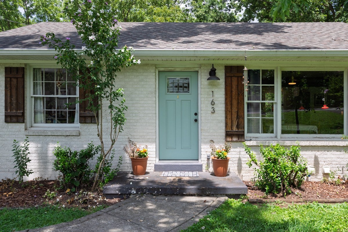 163 Dellway Dr, Nashville TN 37207 3-bed home, photo 3 of 52