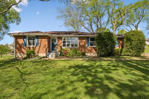 Photo of 403 Basswood Ave, Nashville, TN 37209 (MLS # 3170603)