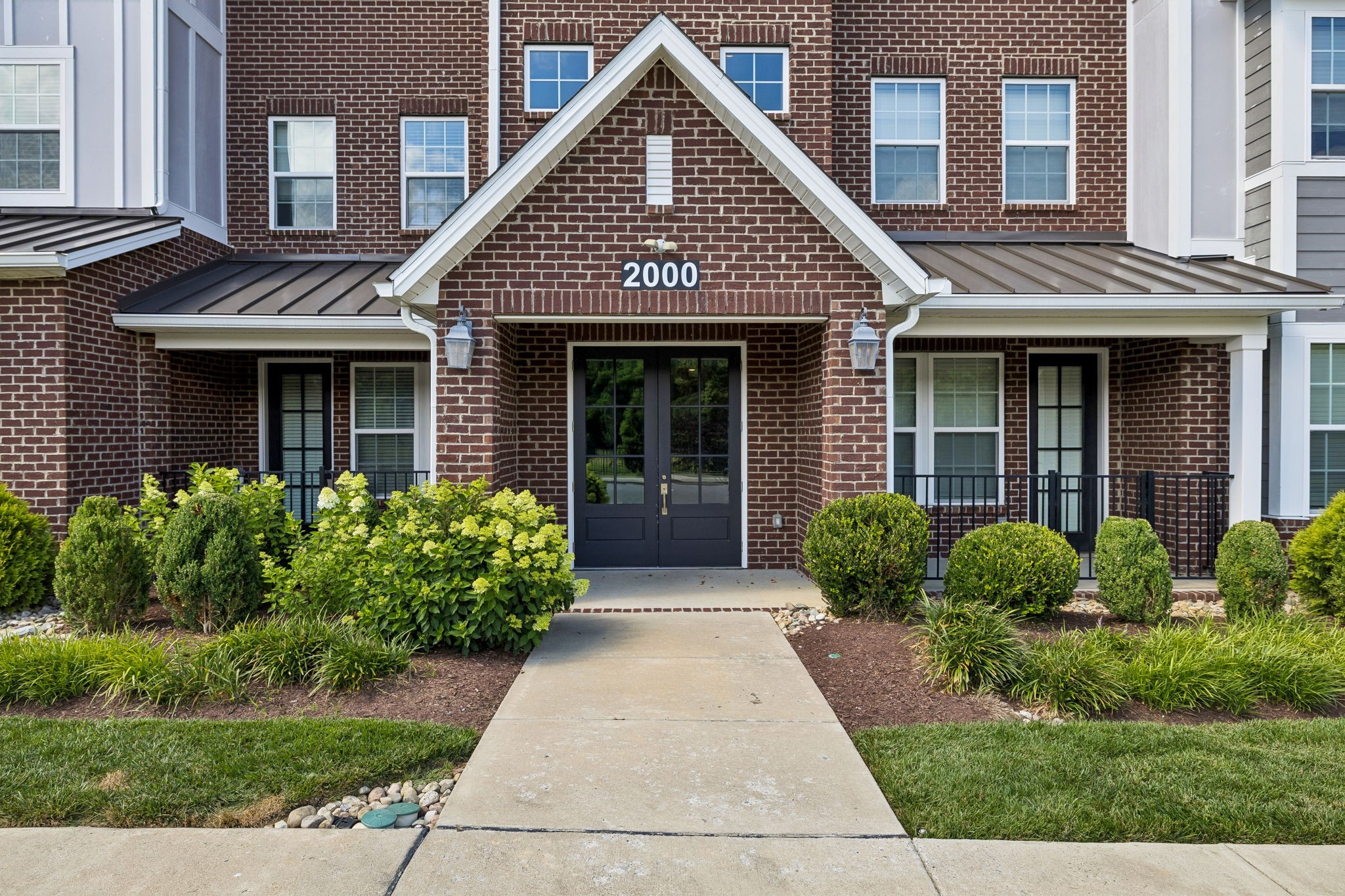 2000 Shadow Green Lane 305, Franklin TN 37064 2-bed condo, photo 3 of 30