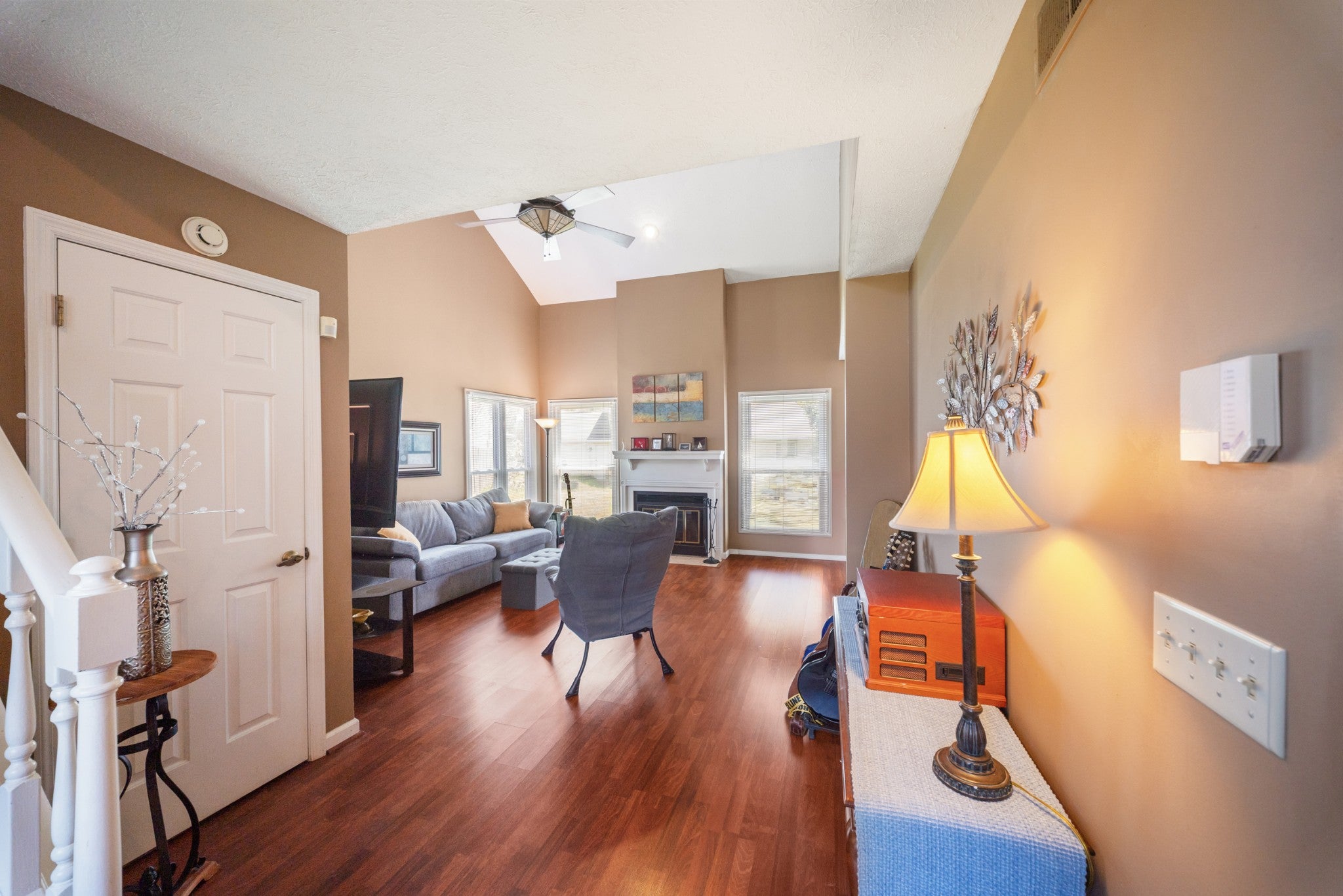 107 Agee Ct