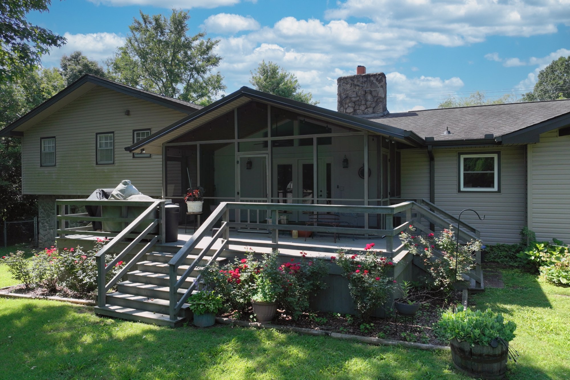 2085 Leeville Pike
