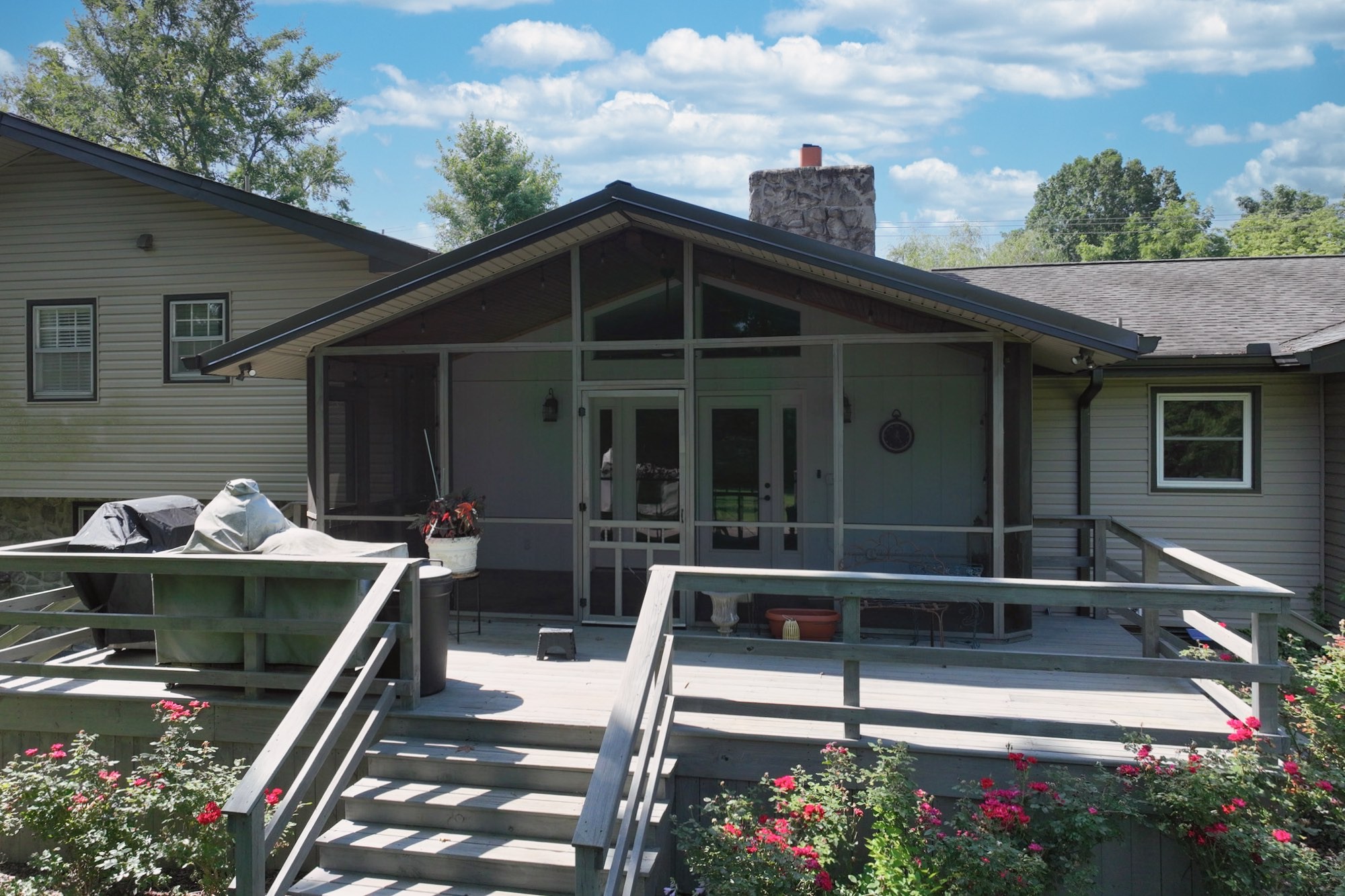 2085 Leeville Pike