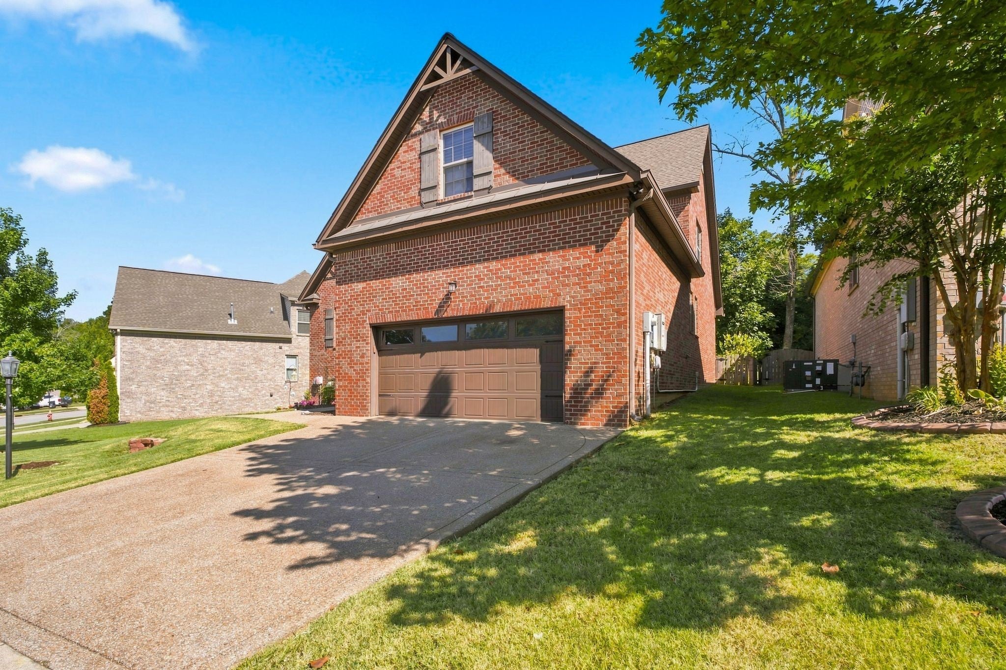 2561 Hessey Pass