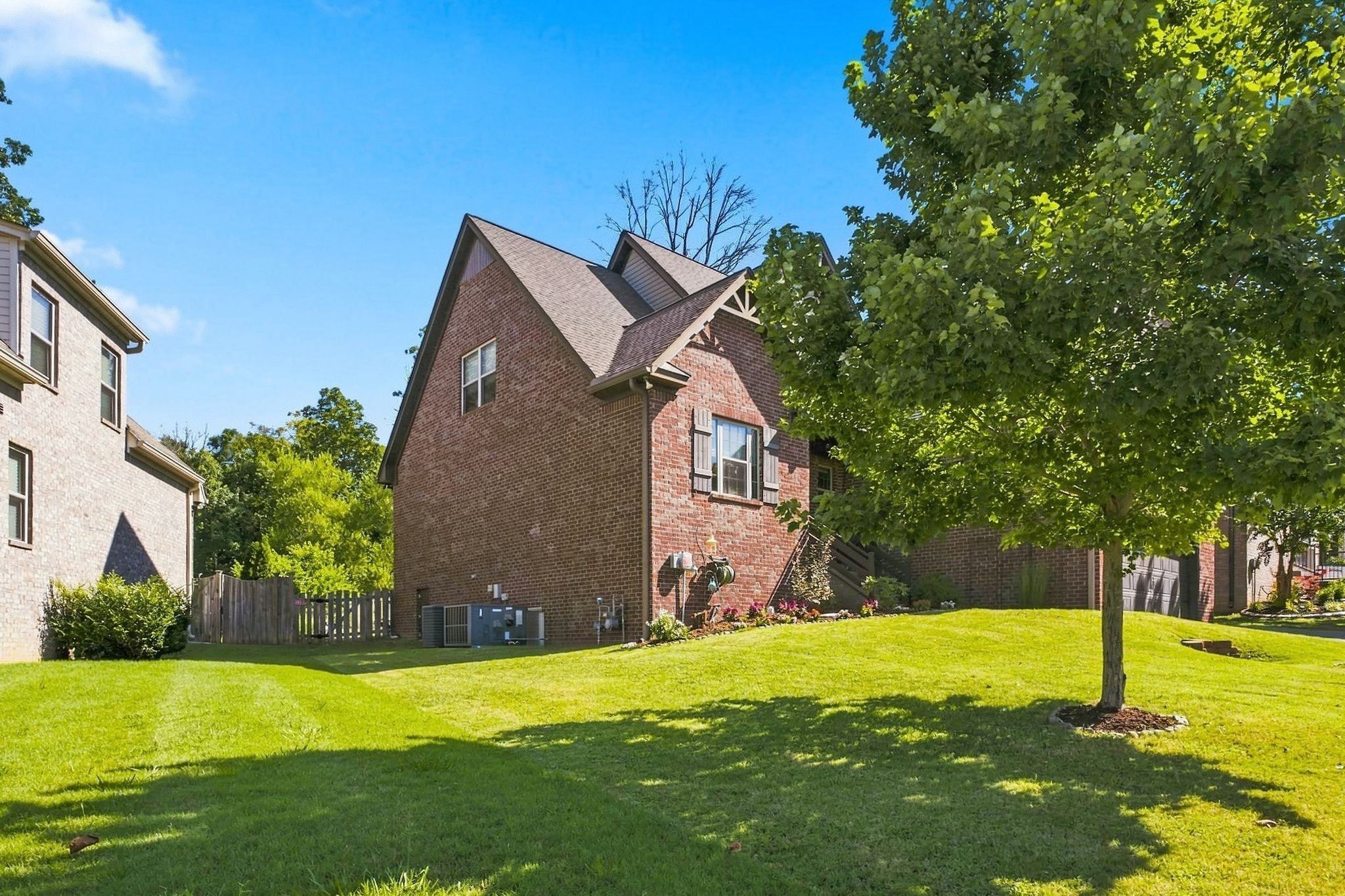 2561 Hessey Pass