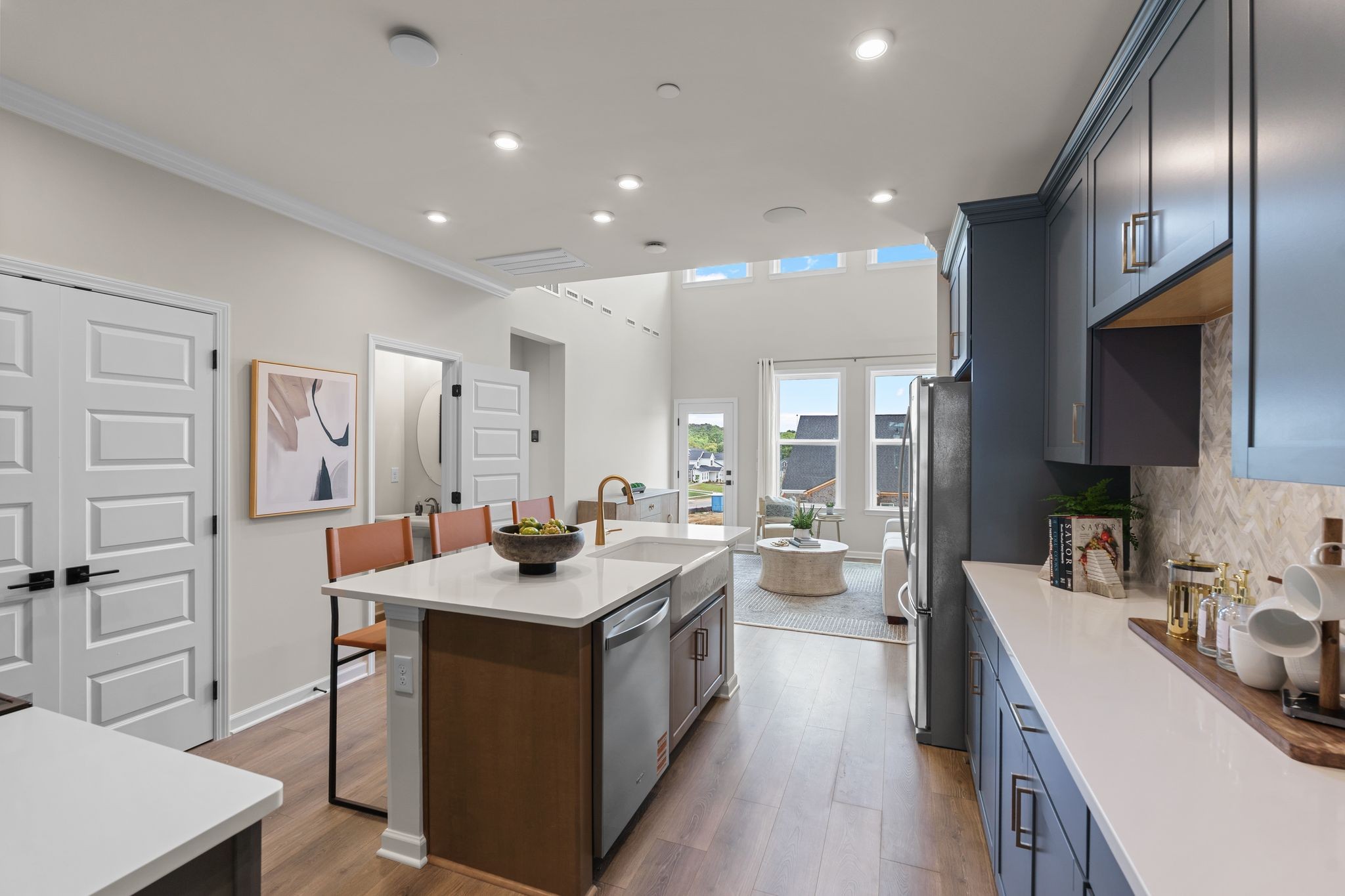 614 Club View Way
