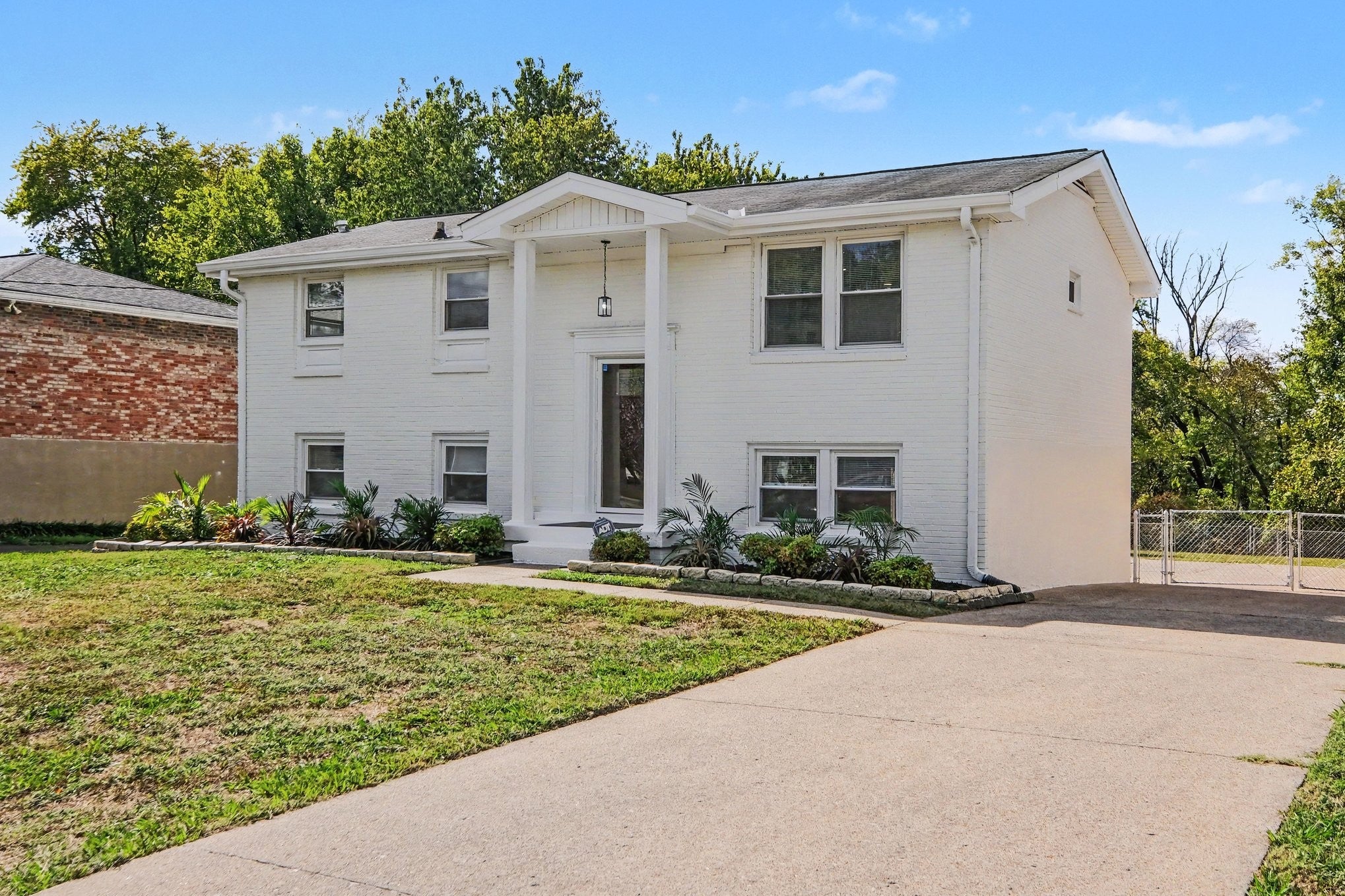 3817 Sam Boney Dr