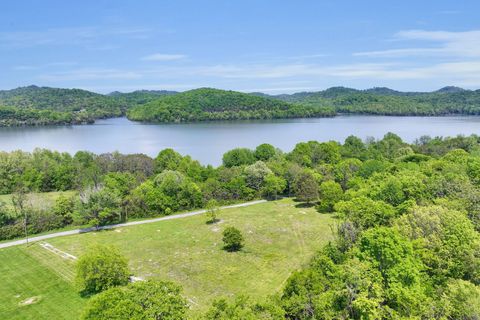 560 Sullivan Bend Rd Elmwood TN 38560