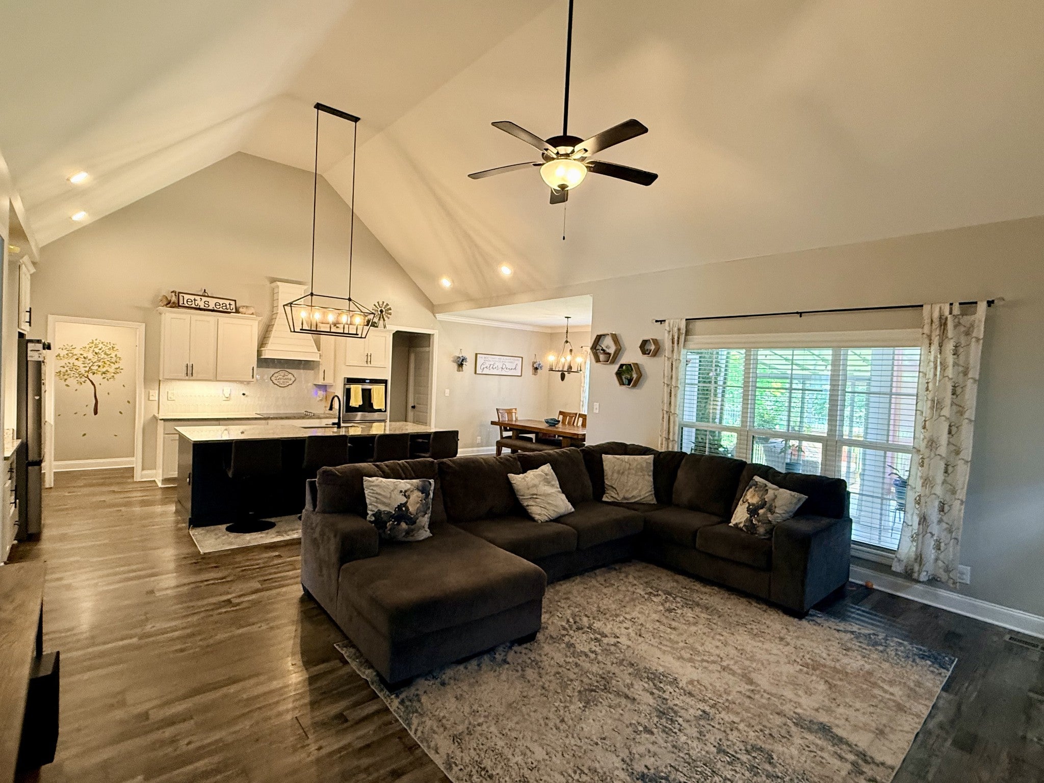 221 Sherlock Dr