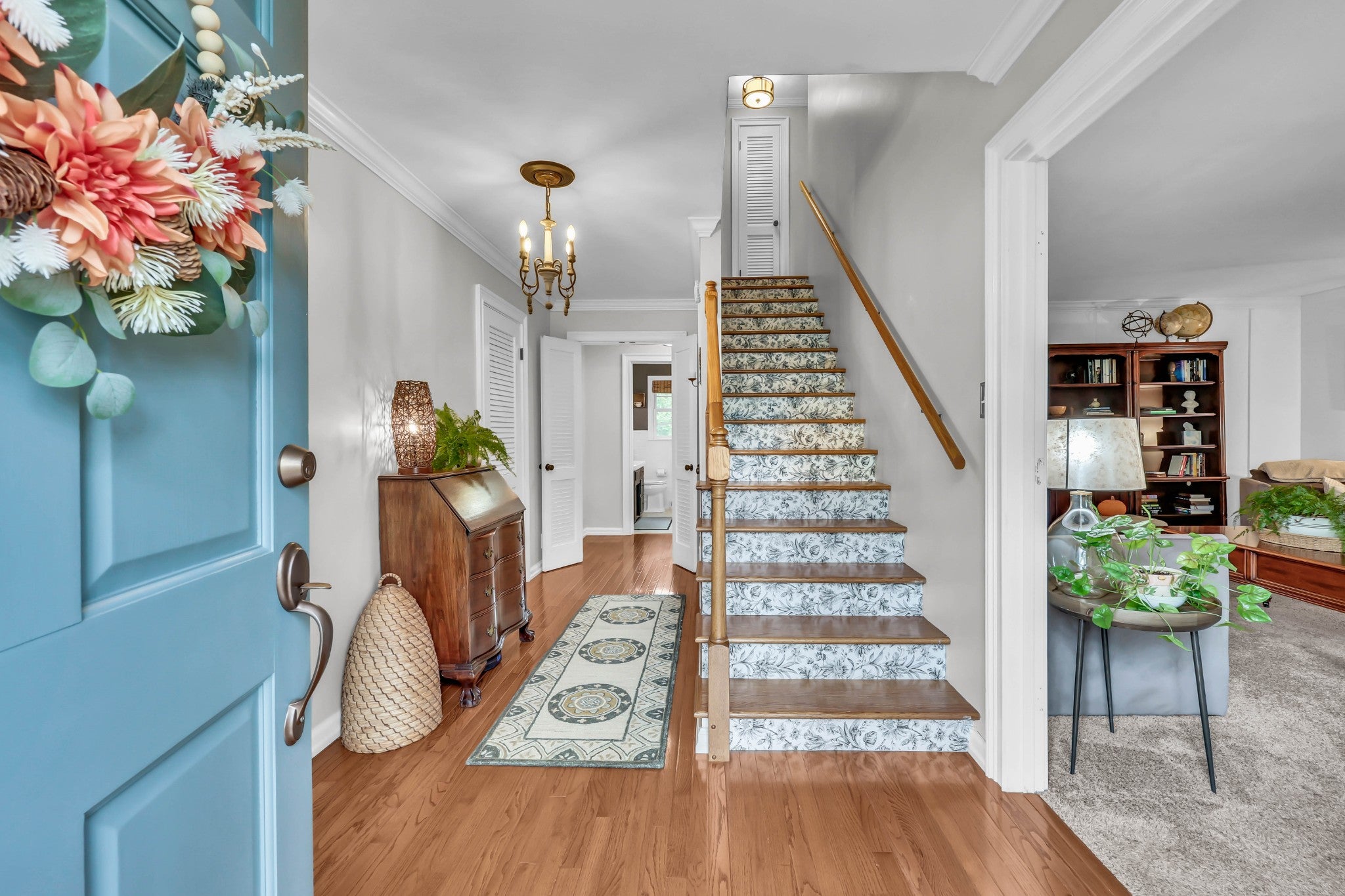 112 Alfred Dr