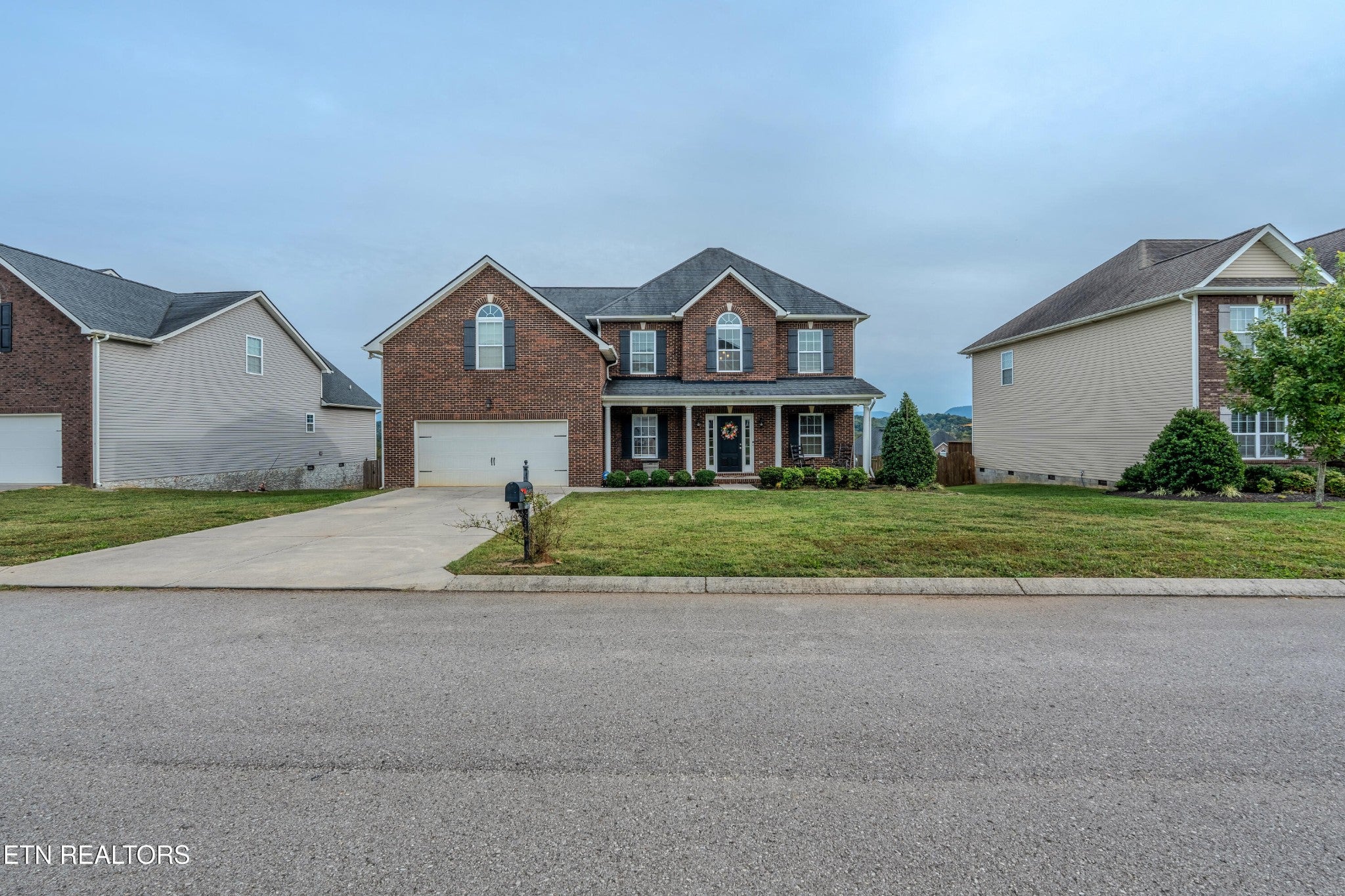 2827 Southwinds Circle
