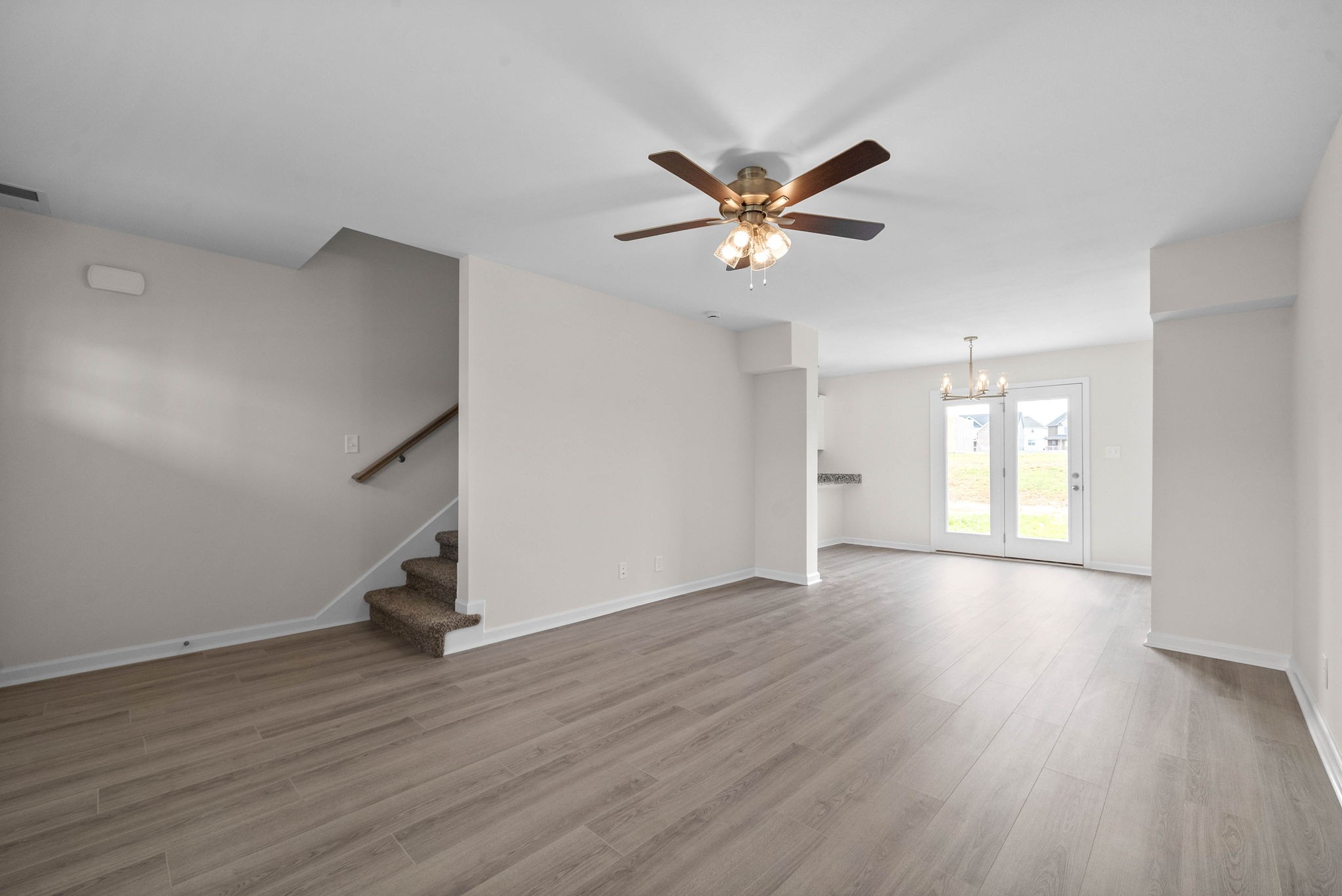 Clarksville, Tennessee 37043, United States, 3 Bedrooms Bedrooms, ,3 BathroomsBathrooms,Residential,Active,113314