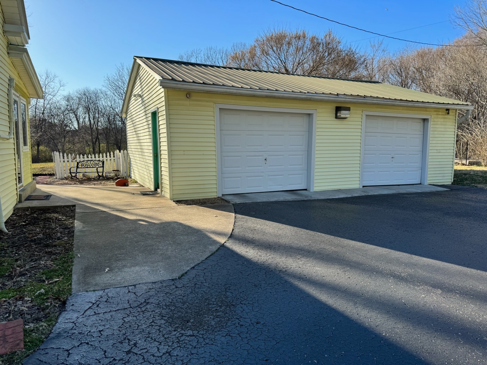 5273 New Chapel Rd