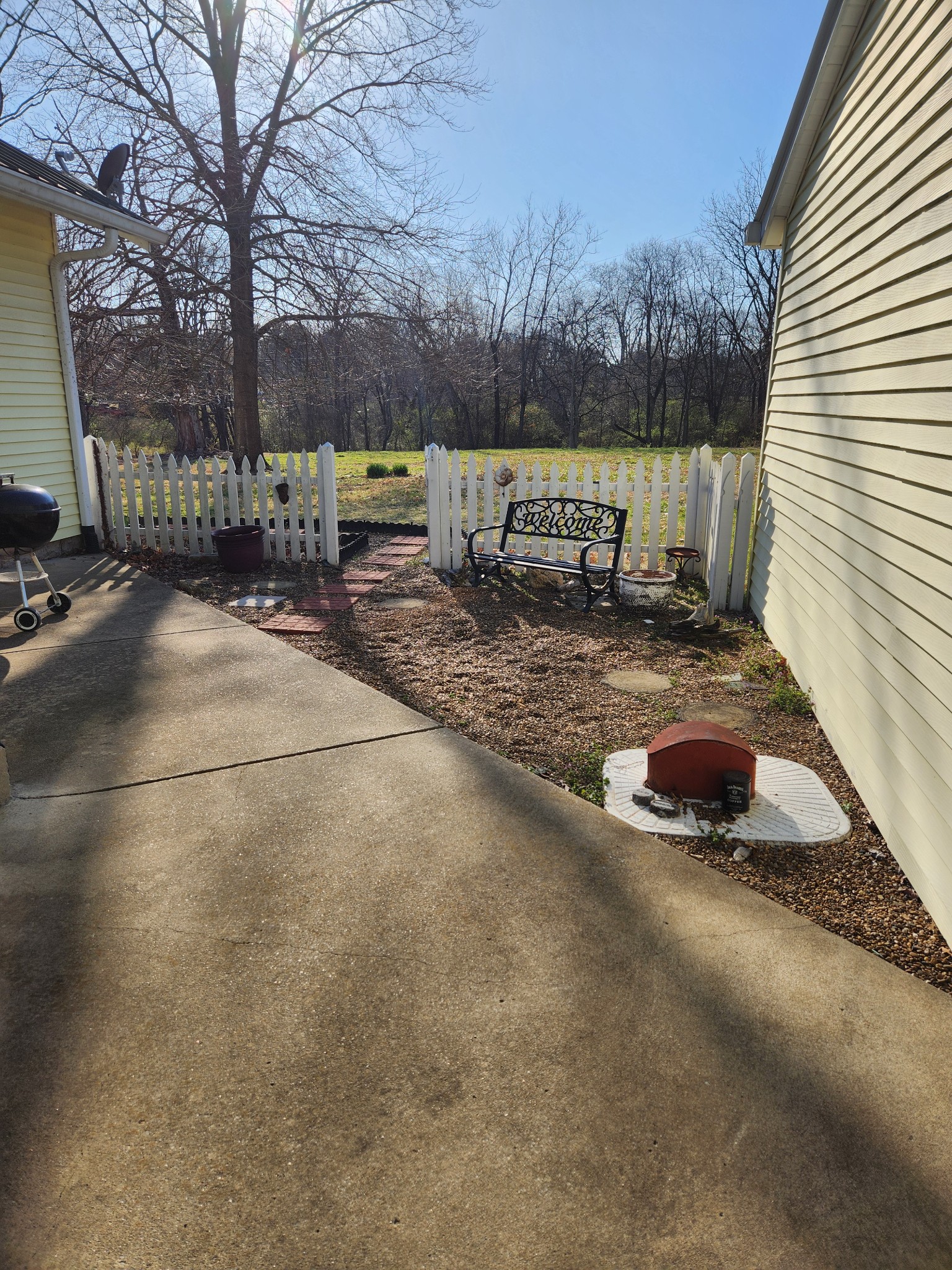5273 New Chapel Rd