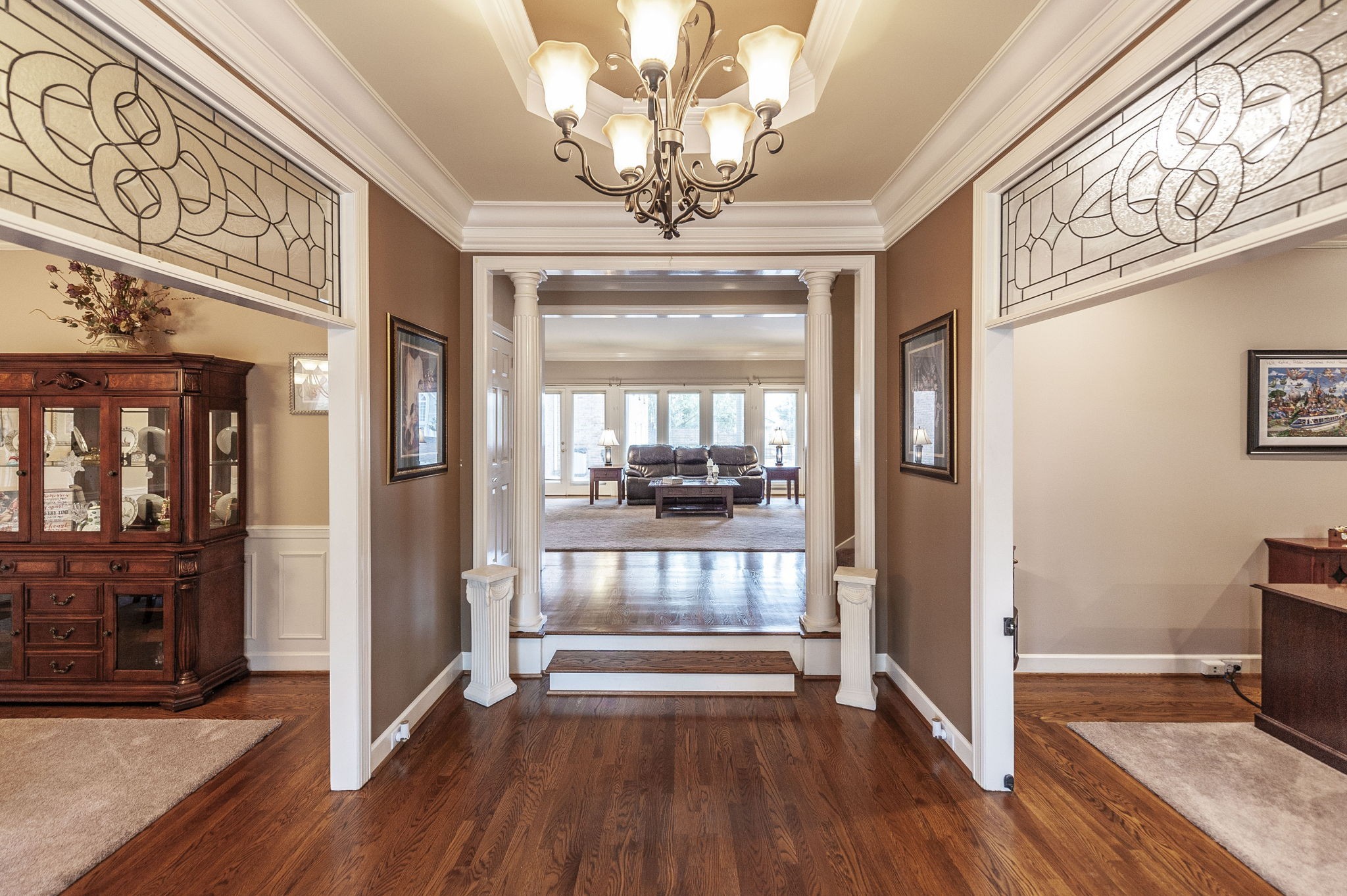 135 N Country Club Dr