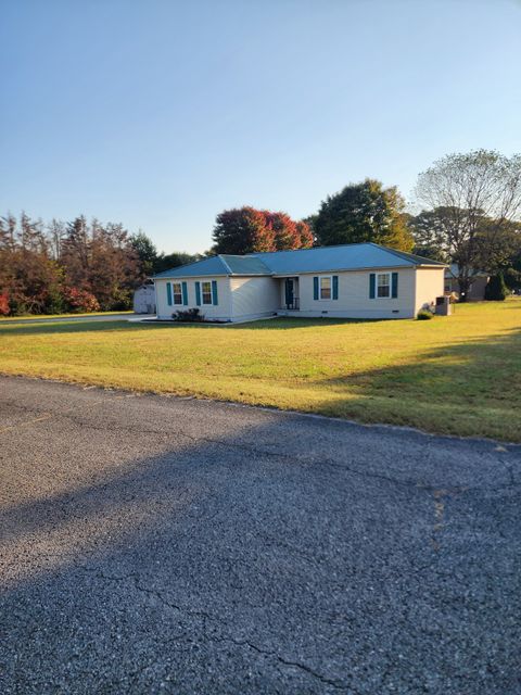 224 Gaines Cir Estill Springs TN 37330