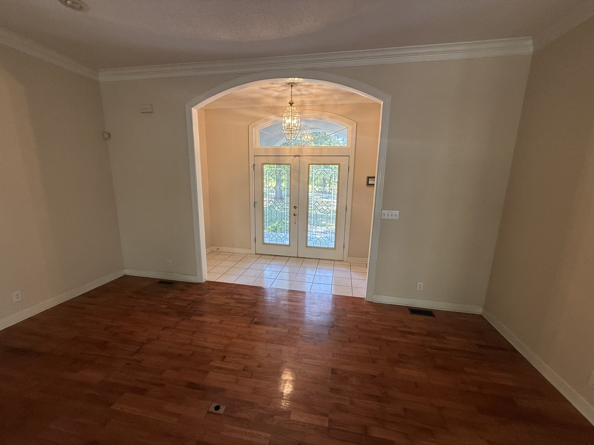 1313 Asbury Dr