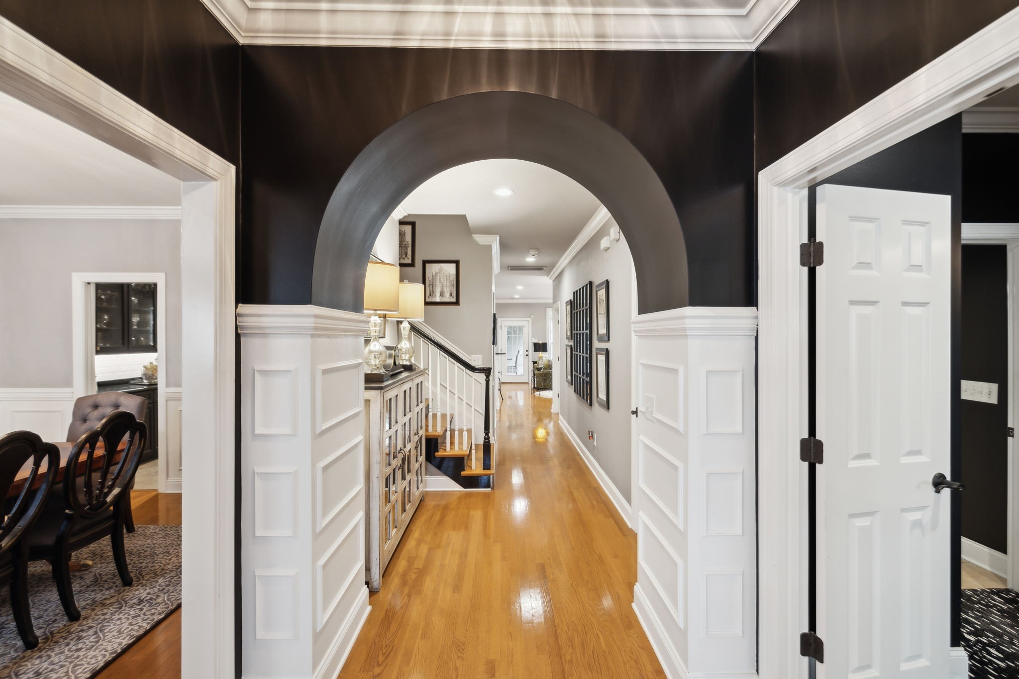 528 Eden Park Dr