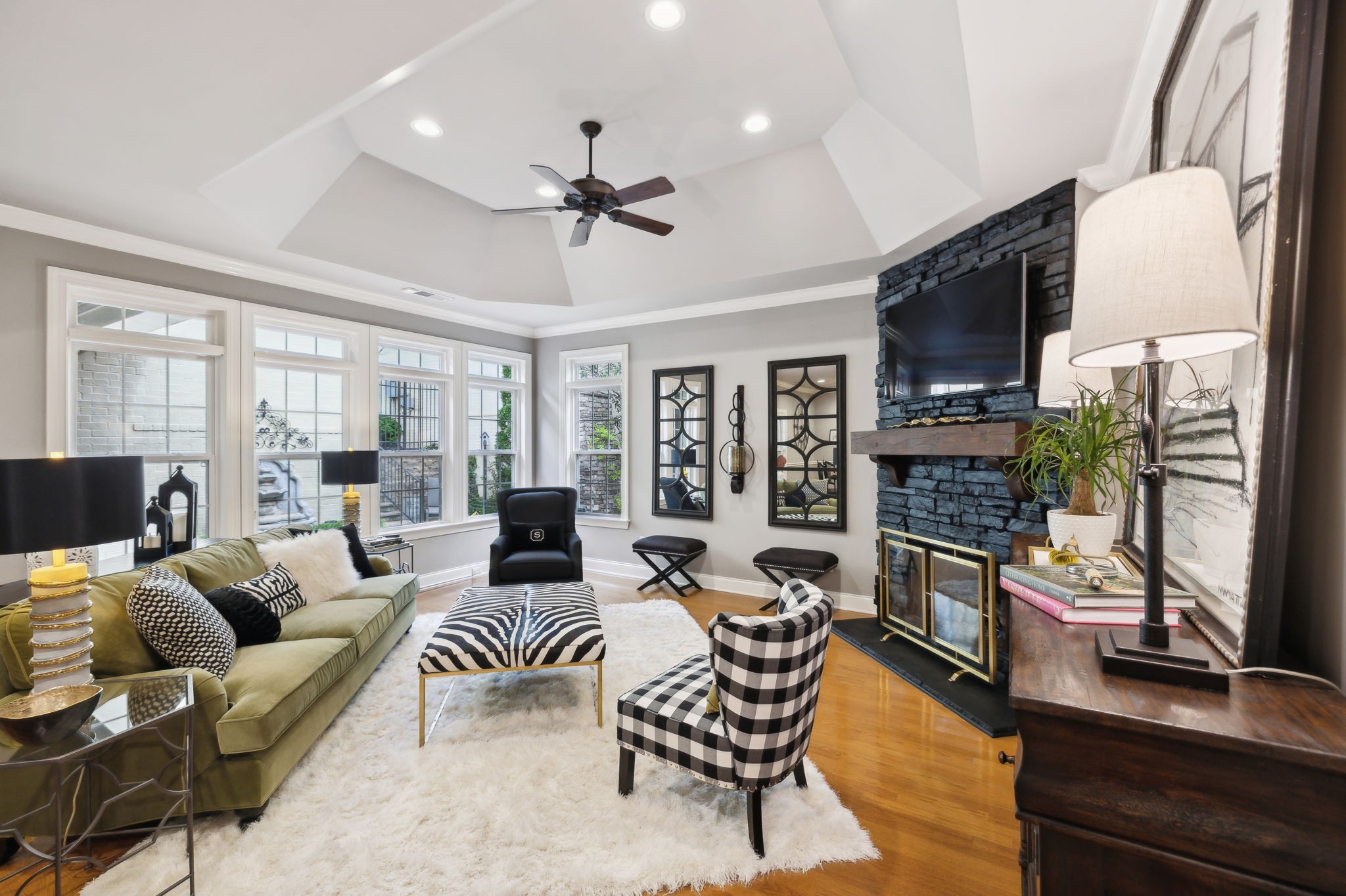 528 Eden Park Dr