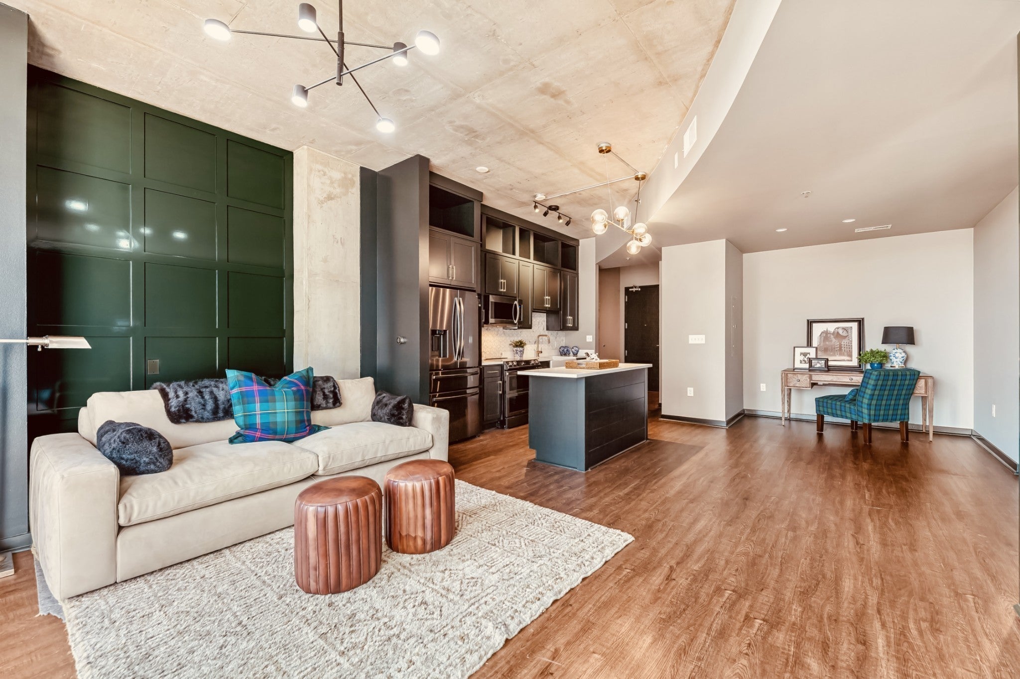 600 12th Ave S 902
